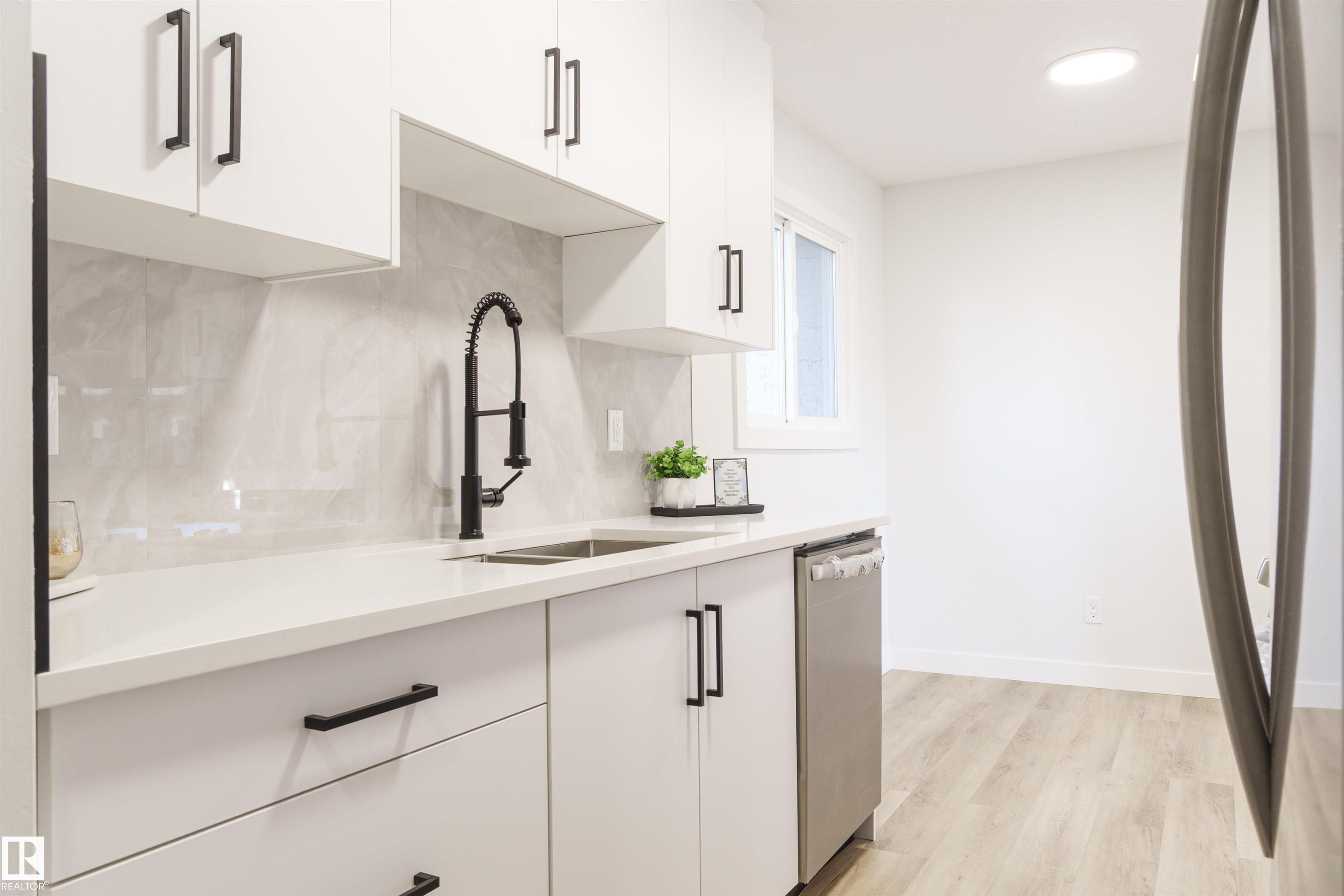 Third View of 18418 62B Avenue, Ormsby Place, Edmonton, Alberta, T5T 2N7