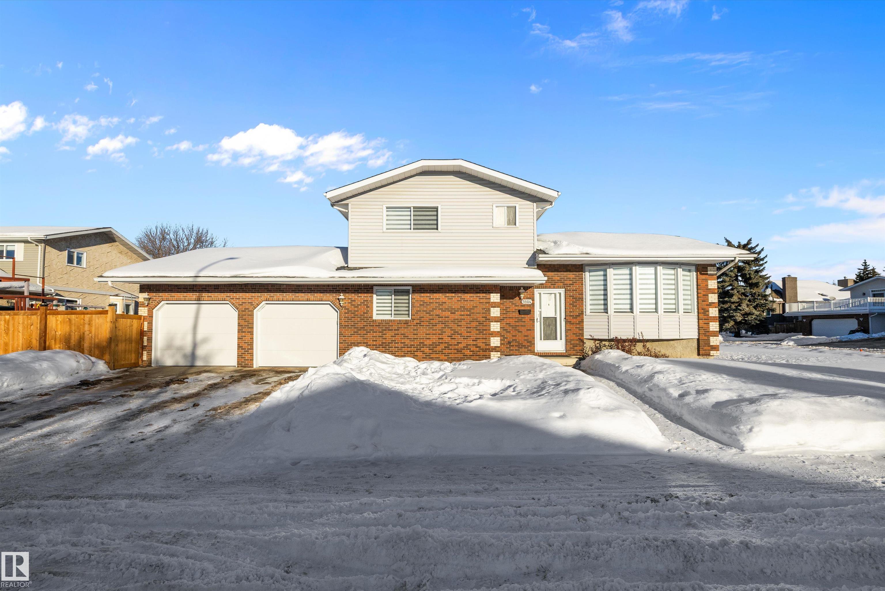9804 156 Avenue, E4474681, Alberta,
