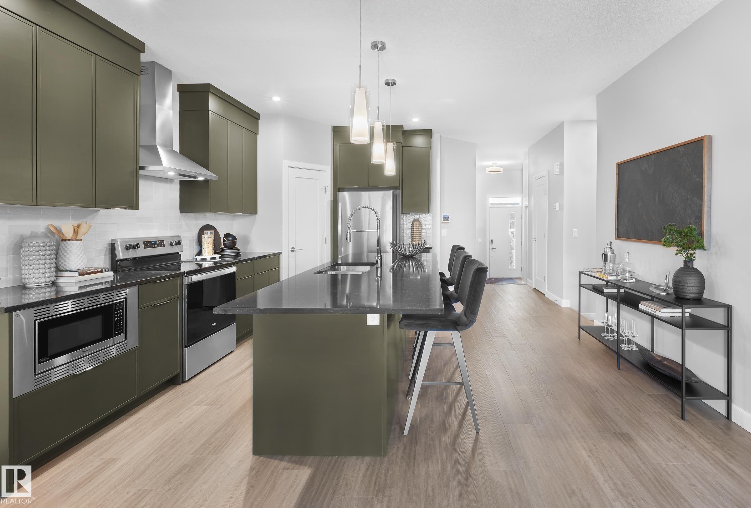 5637 HAWTHORN Way, E4474739, Alberta,