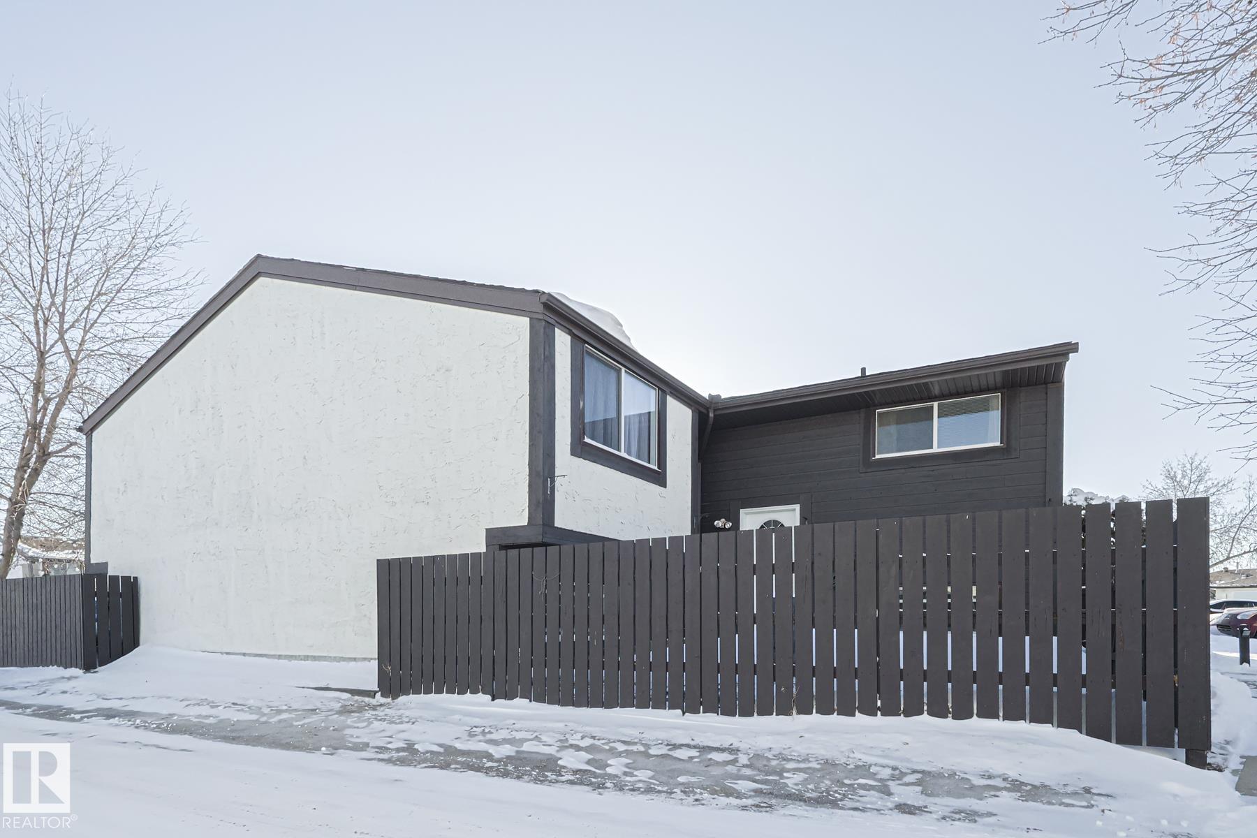 1526 69 Street NW, E4474757, Alberta,