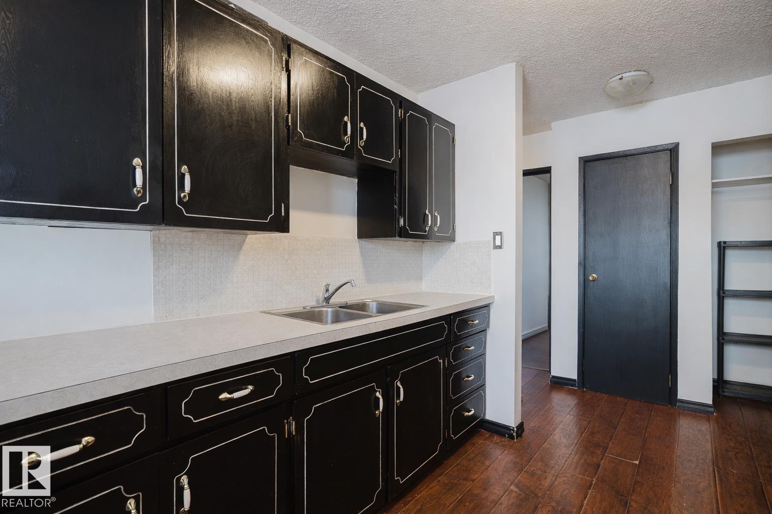 3917/3919 54 Street, E4475139, Alberta,