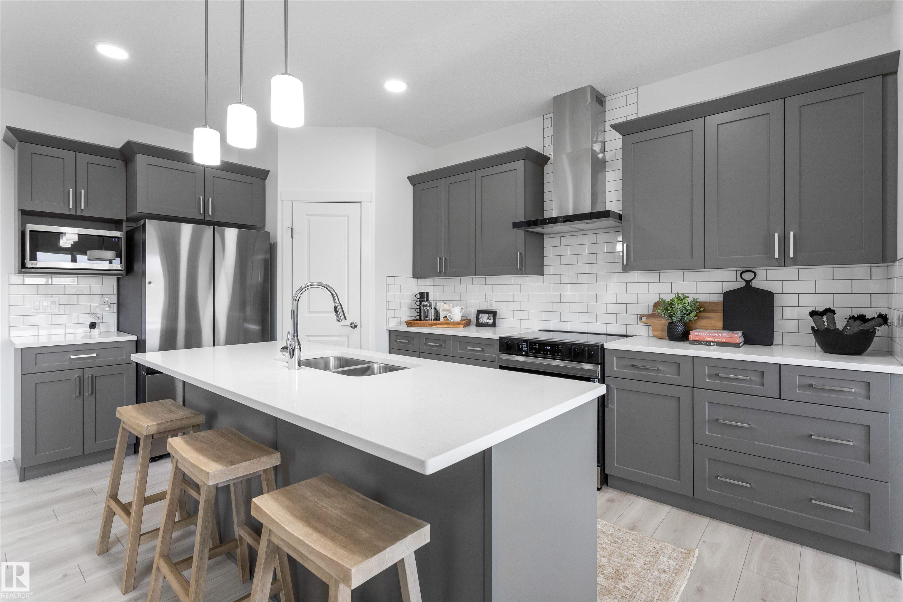 Fifth View of 1972 210 Street, Stillwater, Edmonton, Alberta, T6M 3H7