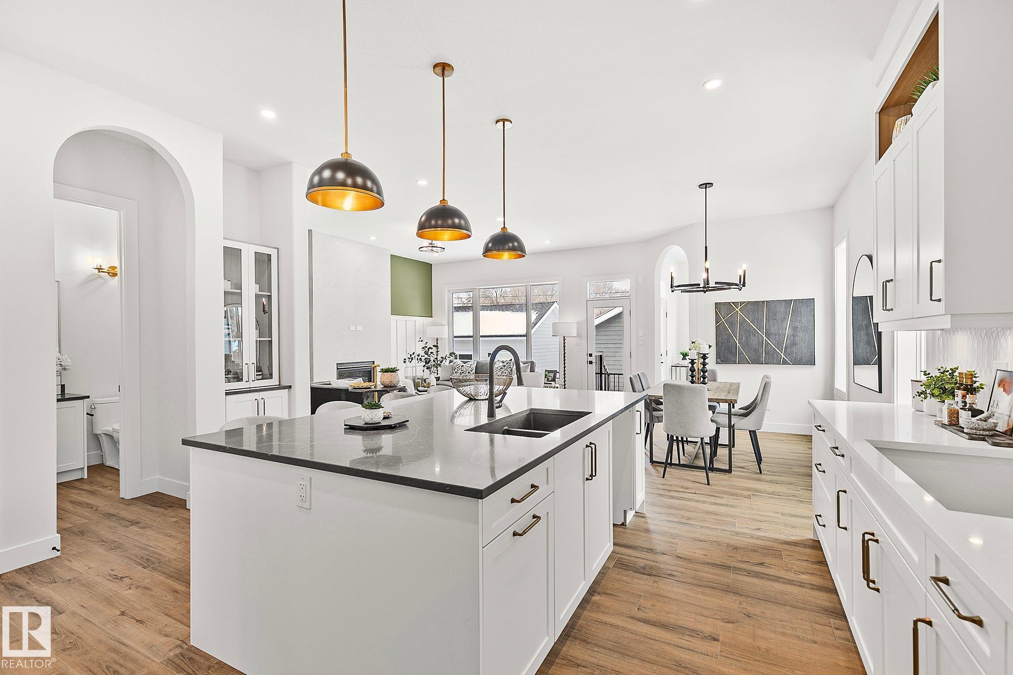 Fourth View of 11238 61 Street, Highlands (Edmonton), Edmonton, Alberta, T5W 4A5