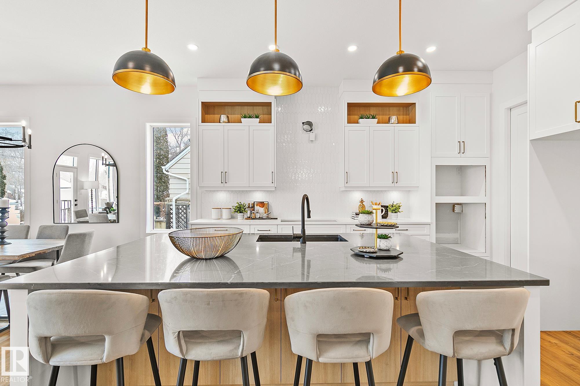 Fifth View of 11238 61 Street, Highlands (Edmonton), Edmonton, Alberta, T5W 4A5