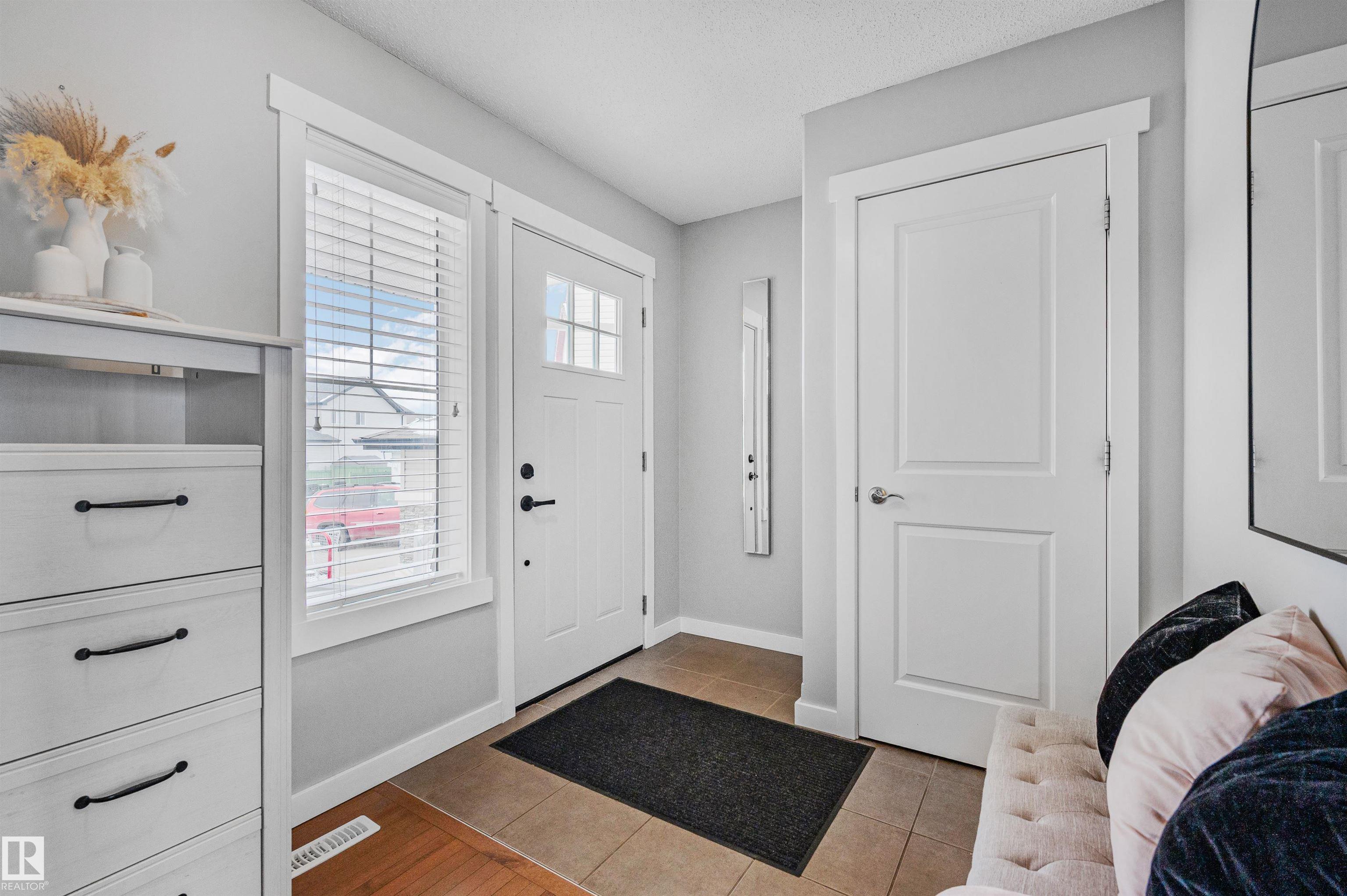 Fourth View of 284 Cornwall Road, Lakeland Ridge, Sherwood Park, Alberta, T8H 2S9