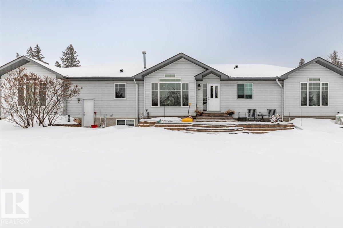 Third View of 5004 60 Avenue, Mulhurst Bay, Rural Wetaskiwin County, Alberta, T0C 2C0
