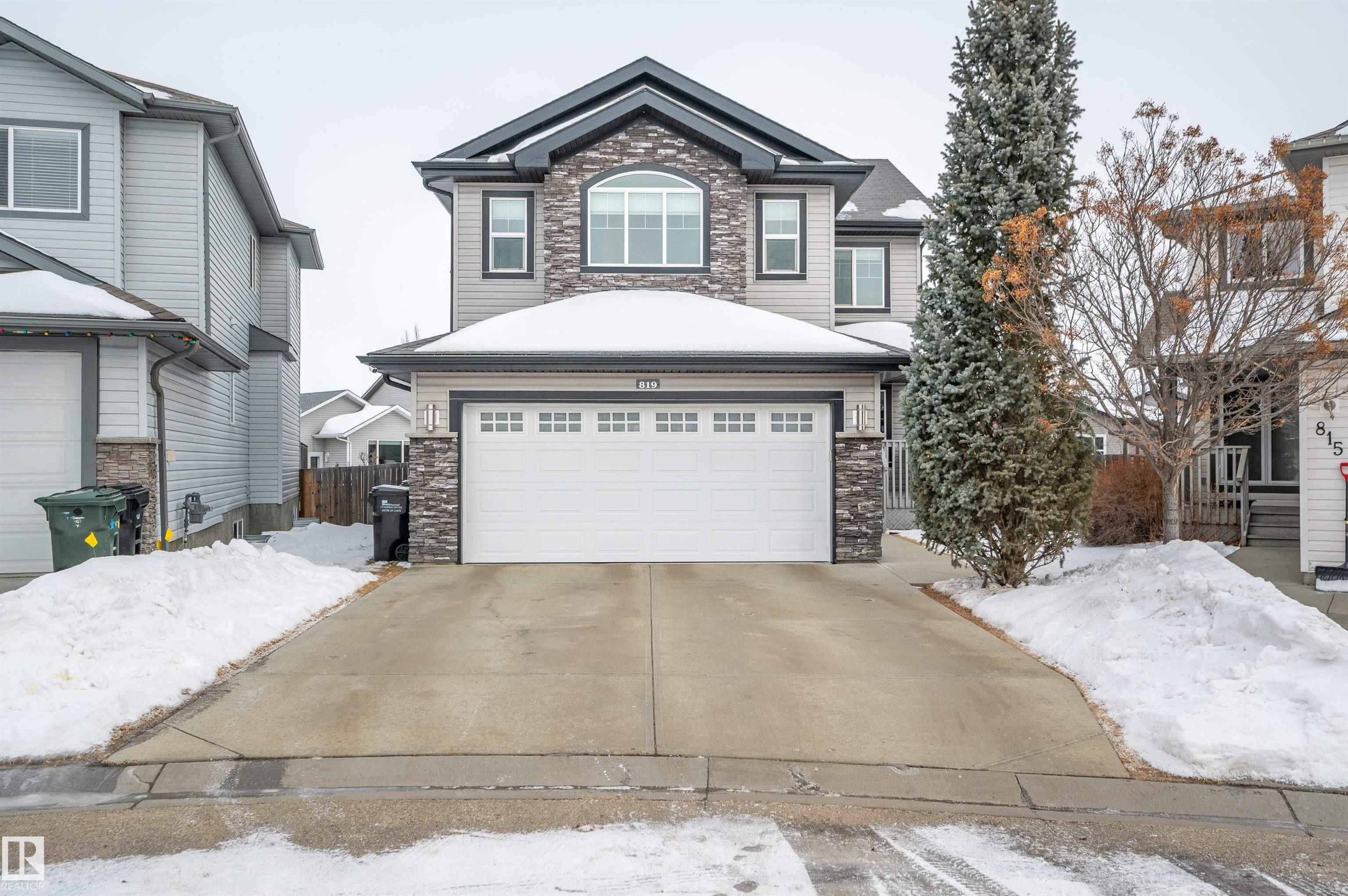 819 Foxwood Bay, E4475493, Alberta,