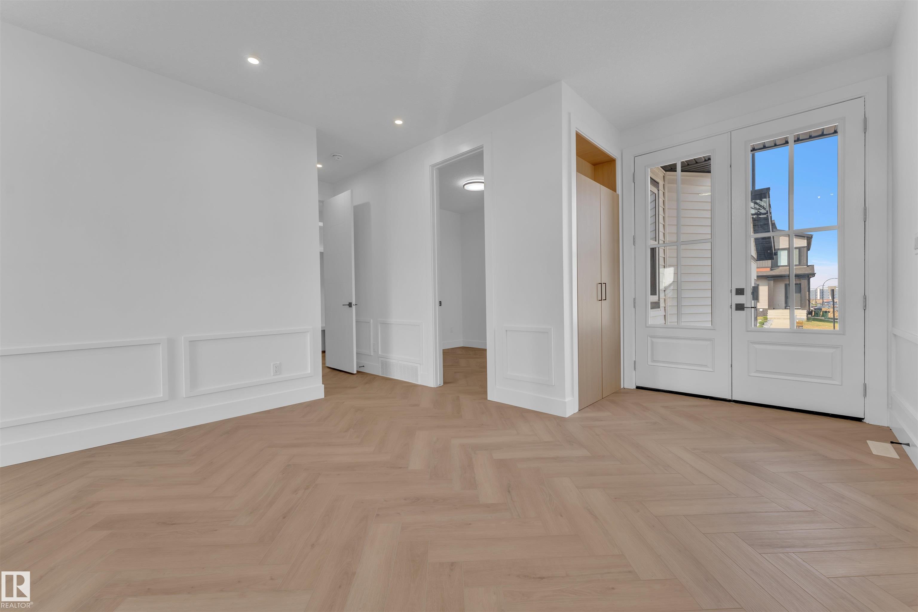 Third View of 103 28 Street, Alces, Edmonton, Alberta, T6X 3E3