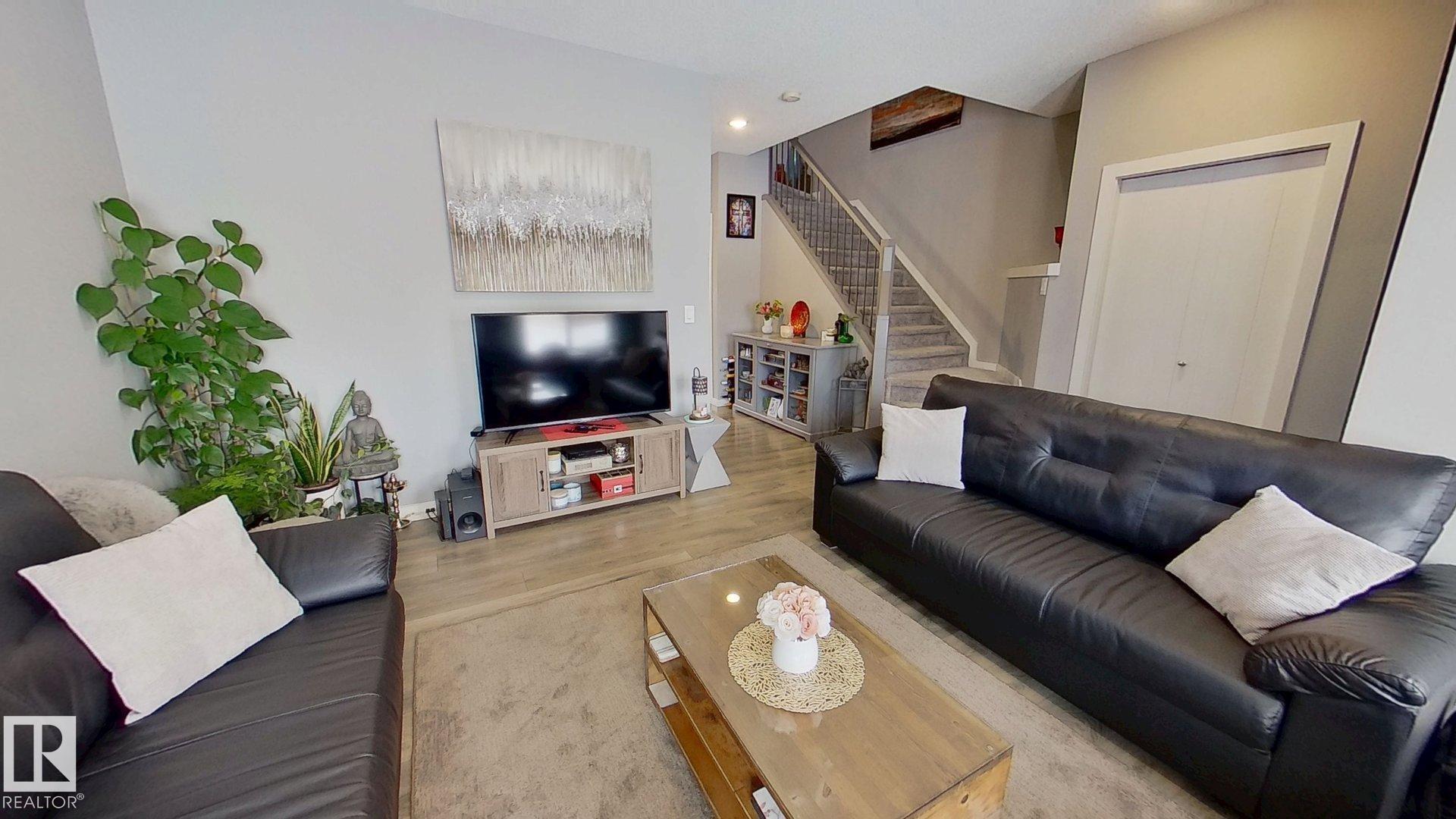 Fourth View of 2652 MAPLE Way, Maple Crest, Edmonton, Alberta, T6T 2G3