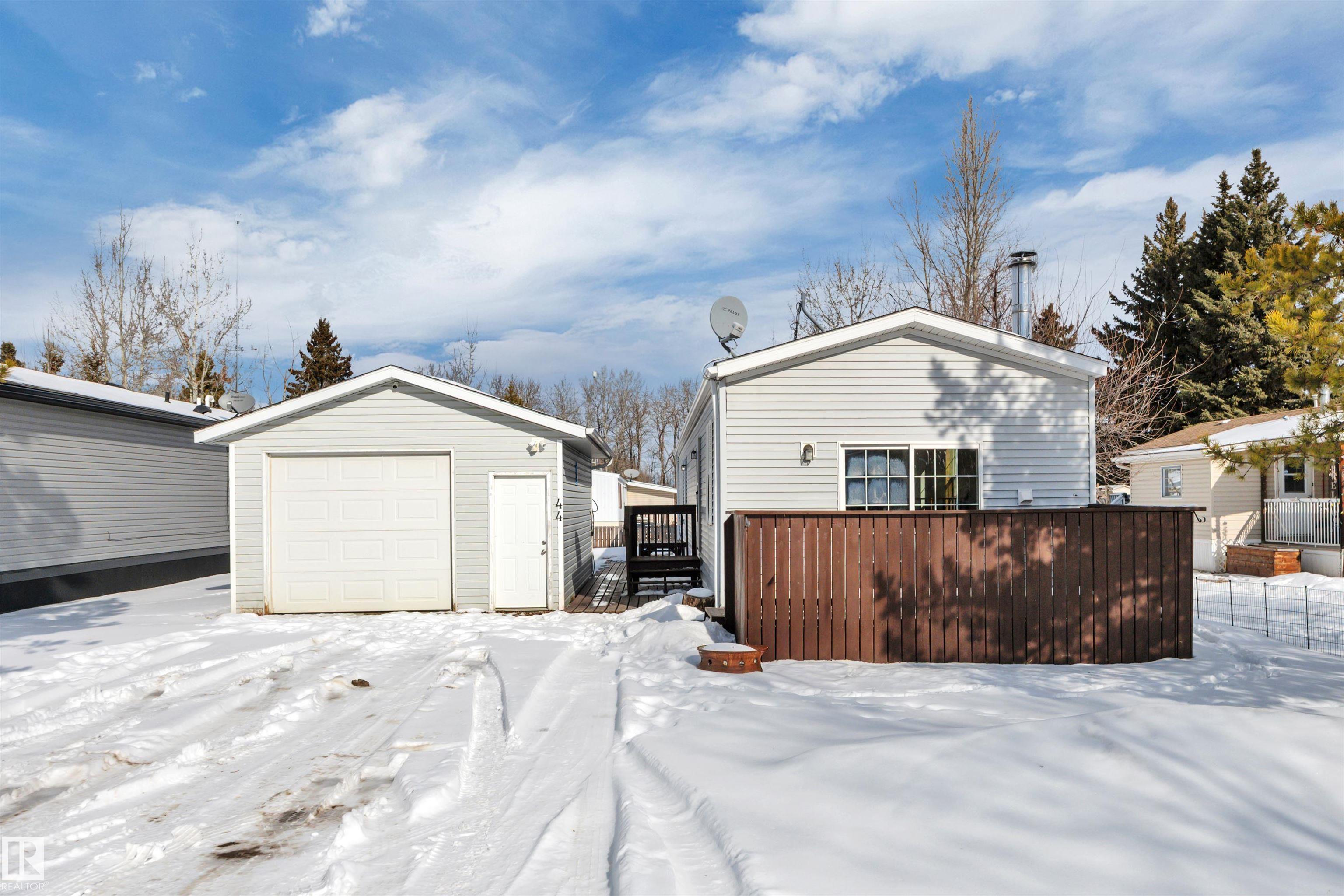 44 Village Green Mobile Home Park, E4475733, Alberta,
