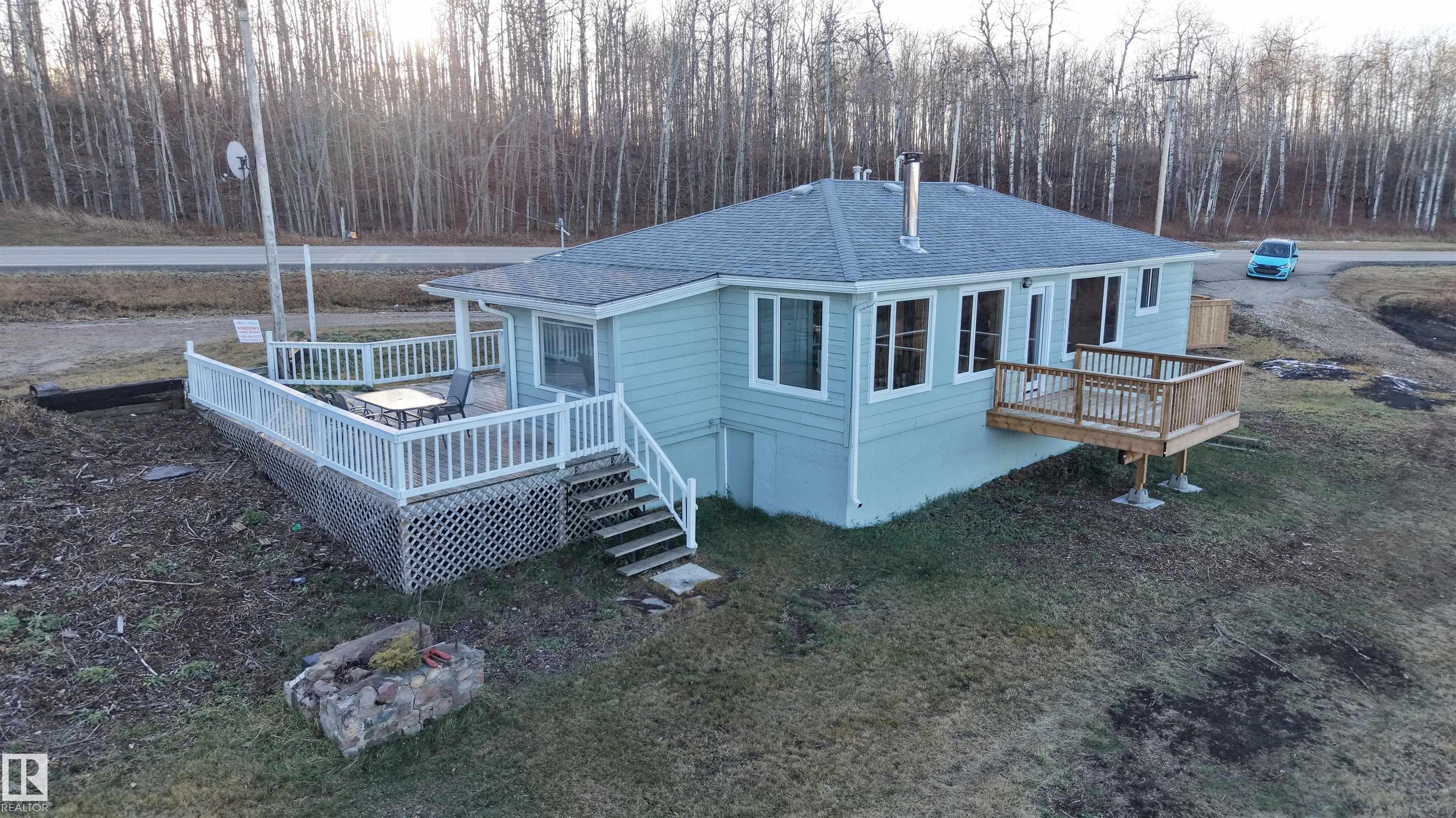 490 & 492 Lakeview Drive, E4475935, Alberta,
