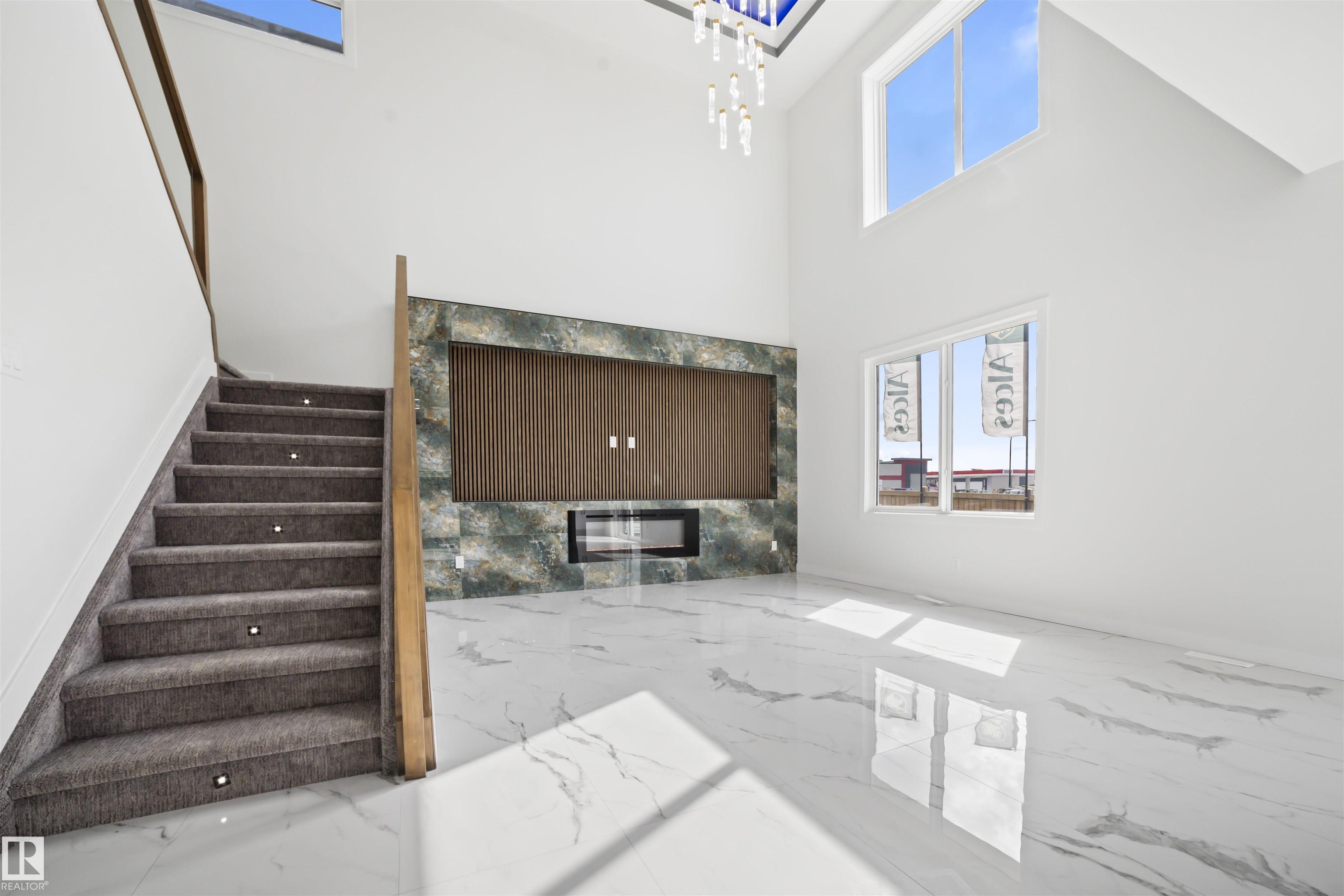 216 33 Street, E4476240, Alberta,