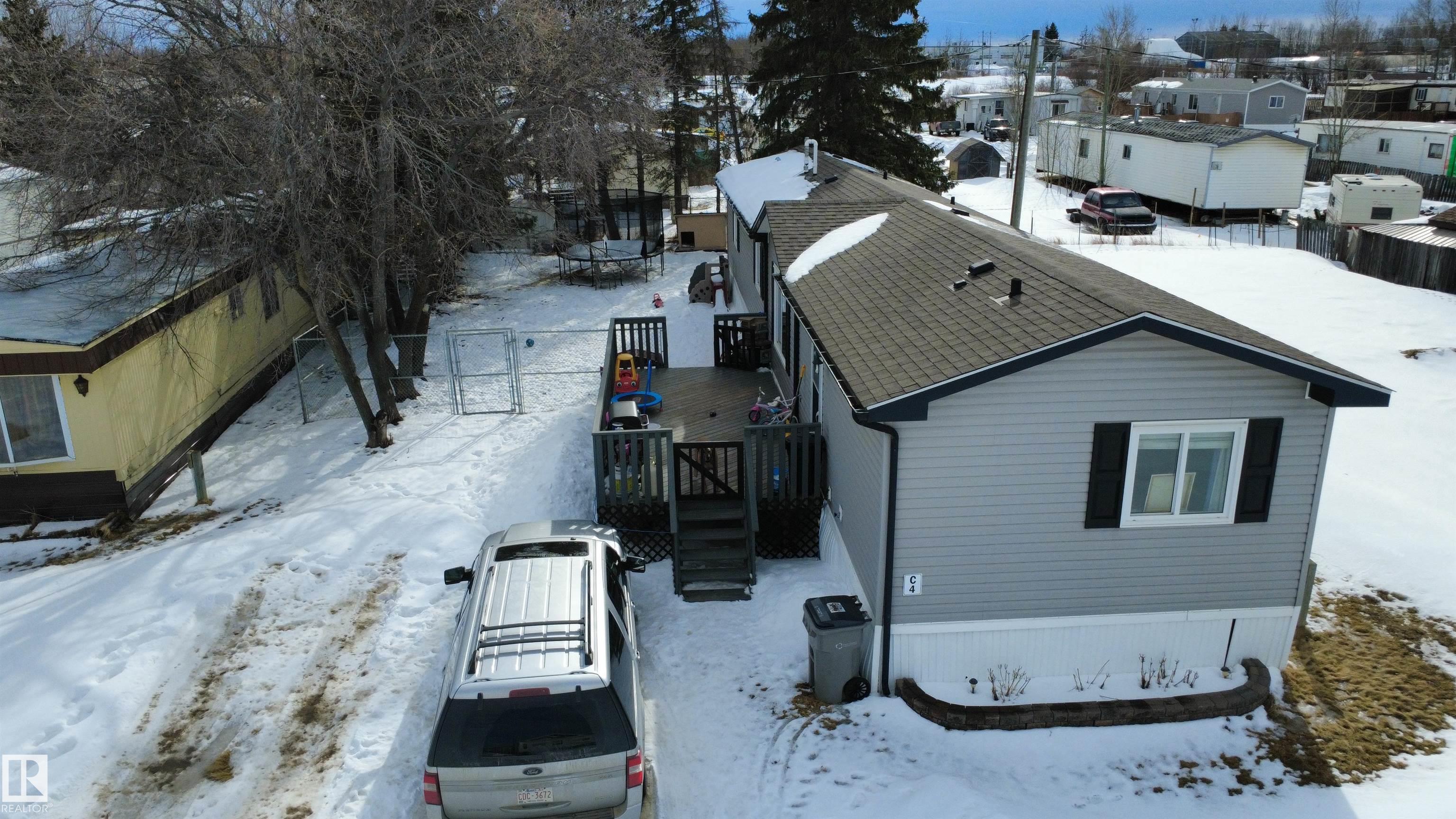 C4 6402 52 Avenue, E4476394, Alberta,