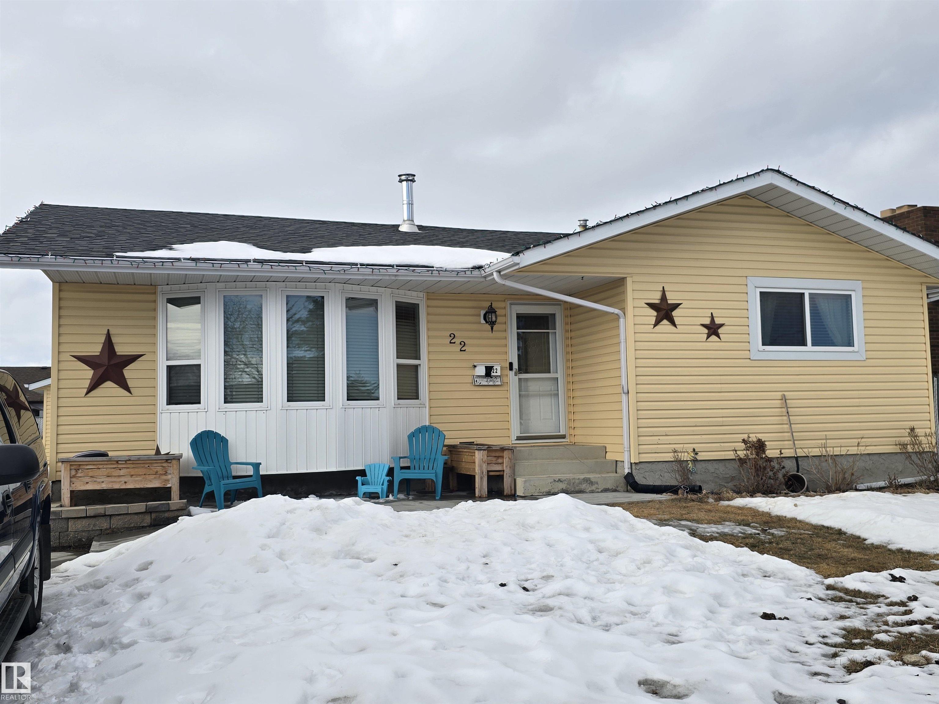 22 SOUTH PARK Drive, E4476472, Alberta,