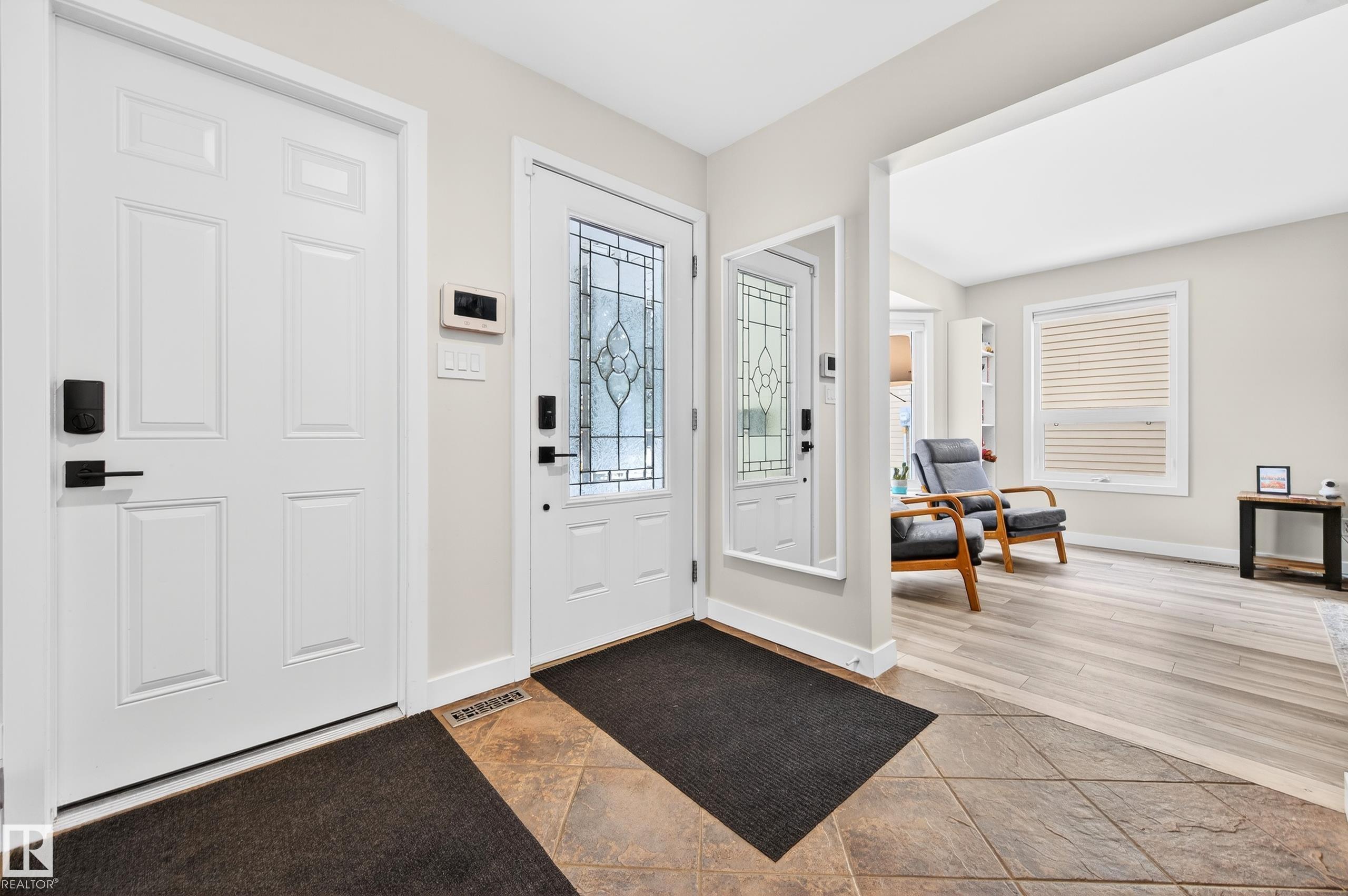 Fifth View of 657 VILLAGE Drive, Village on the Lake, Sherwood Park, Alberta, T8A 4K7