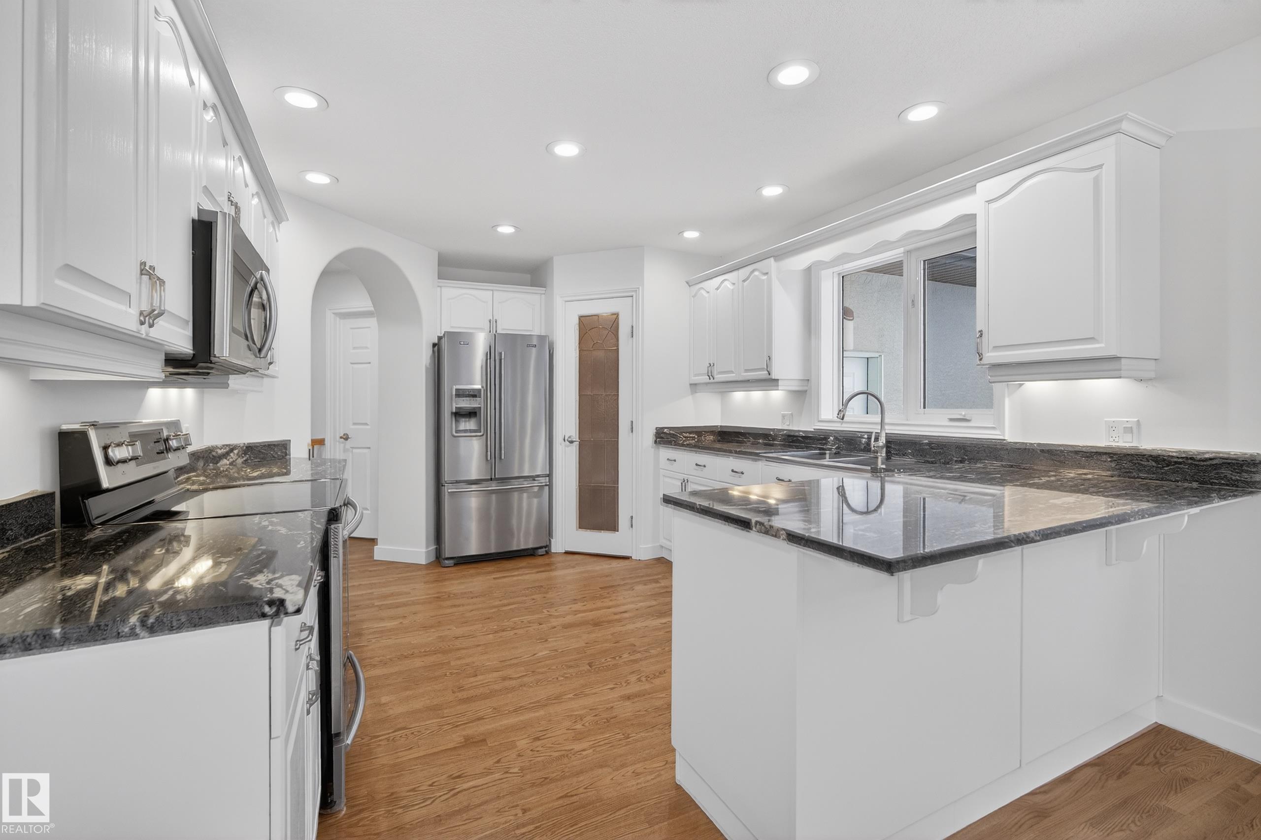 19 COUNTRY Lane, E4476538, Alberta,