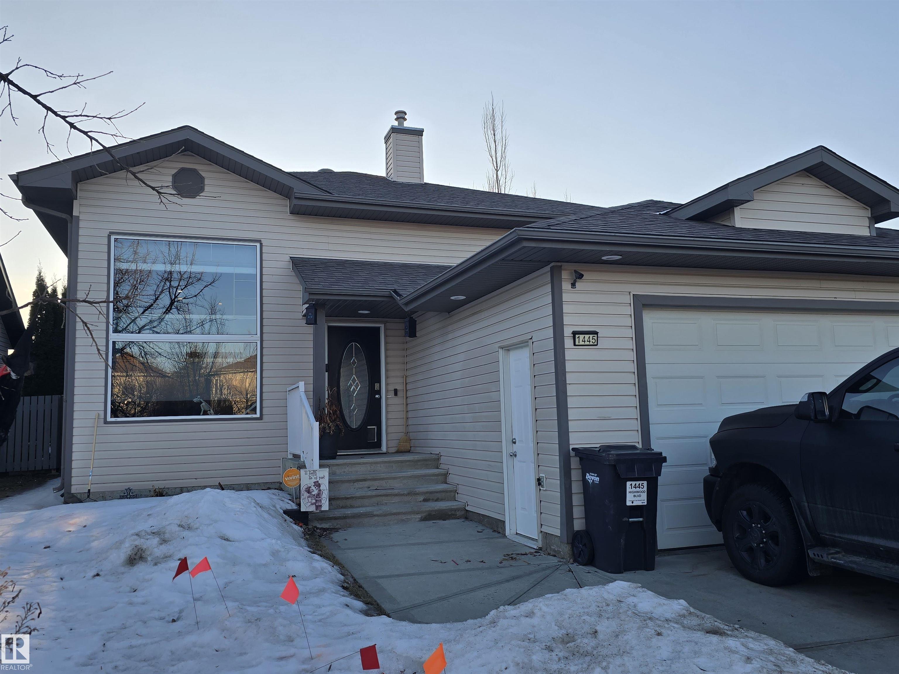 1445 HIGHWOOD Boulevard, E4476559, Alberta,