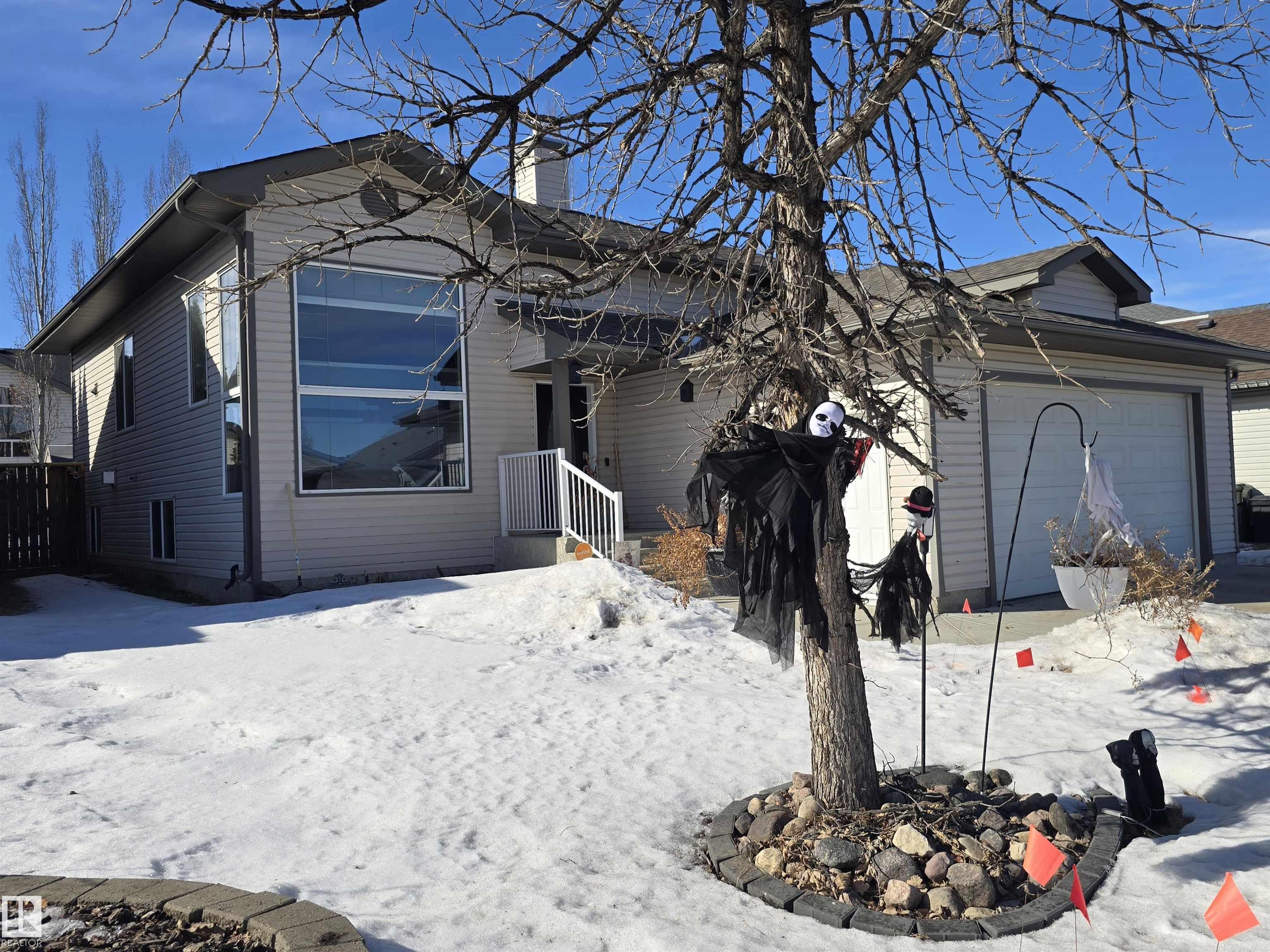 Third View of 1445 HIGHWOOD Boulevard, Devon, Devon, Alberta, T9G 2E9