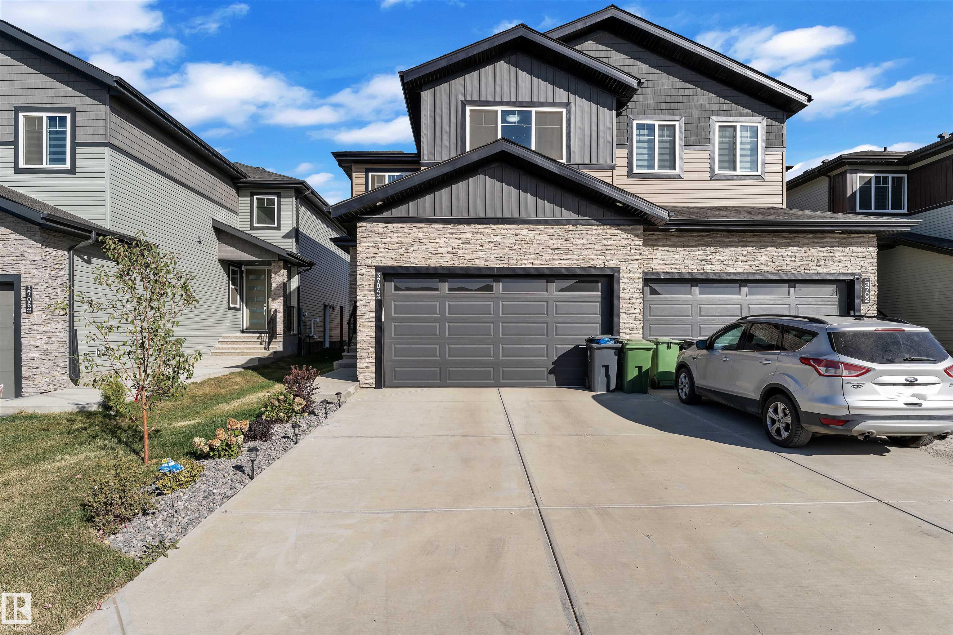 Third View of 3704 41 Avenue, Azur, Beaumont, Alberta, T4X 3B4