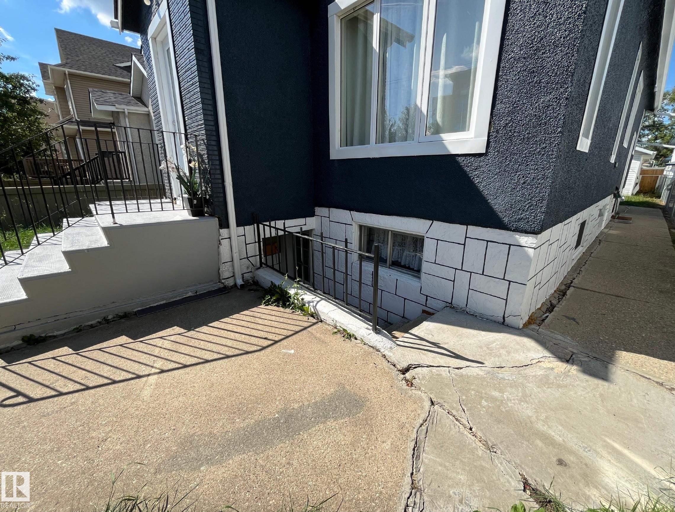 Fourth View of 9638 106 Avenue, Mccauley, Edmonton, Alberta, T5H 0N4