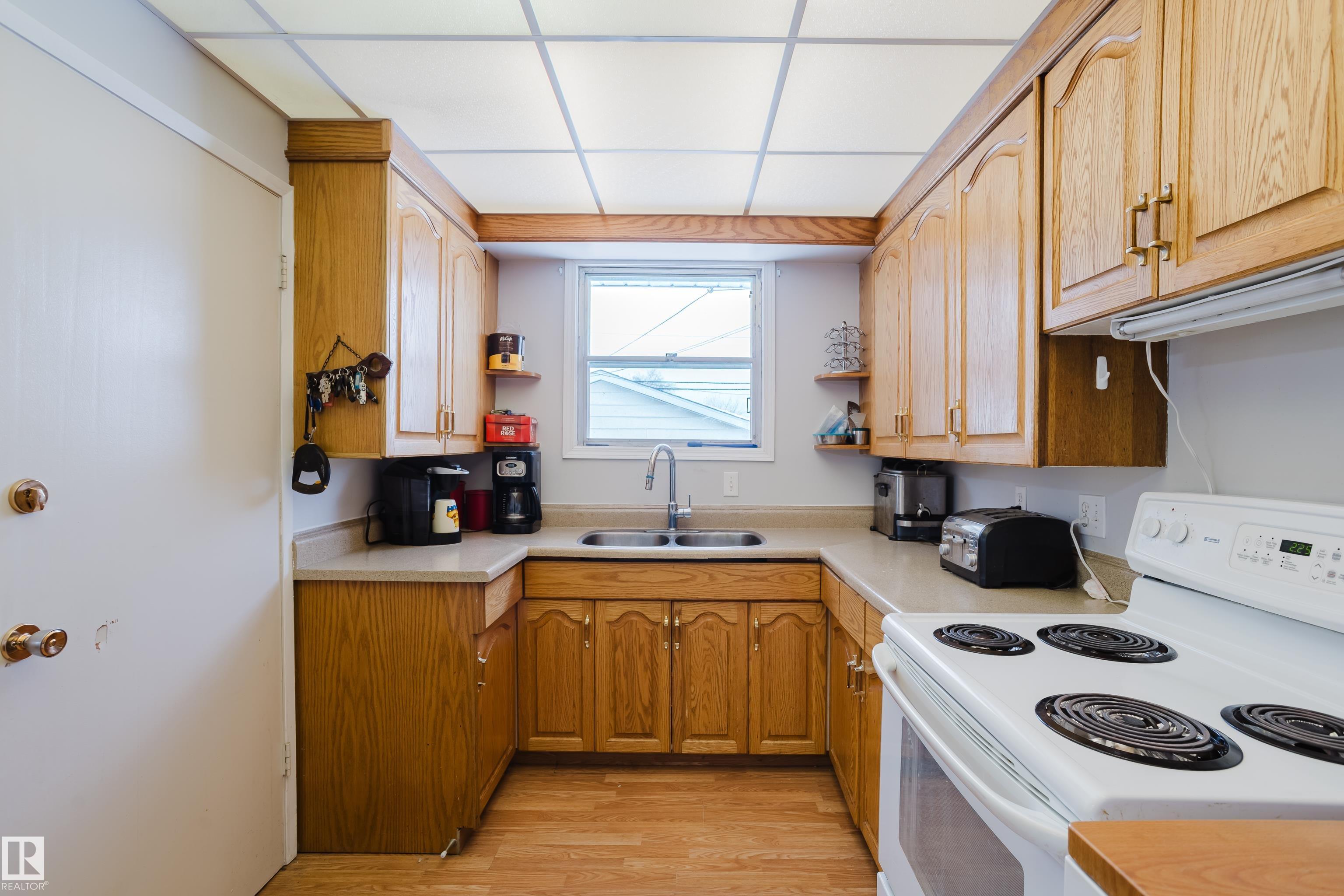 Second View of 13307 124 Street, Kensington, Edmonton, Alberta, T5L 0R3