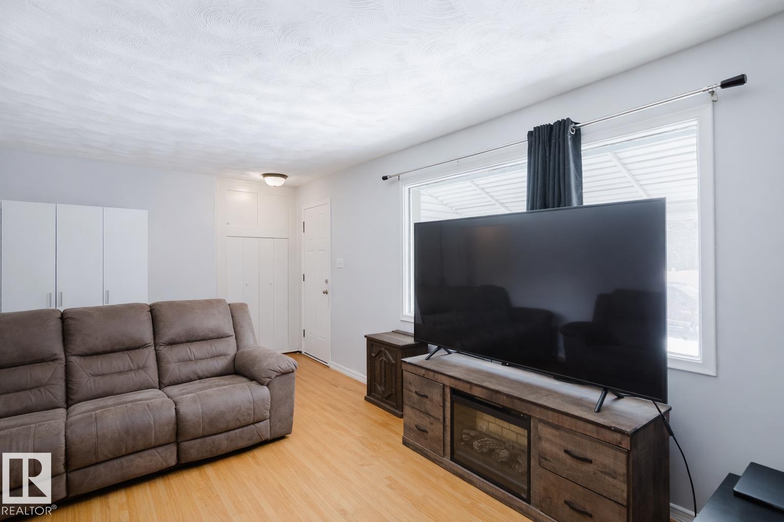 Fourth View of 13307 124 Street, Kensington, Edmonton, Alberta, T5L 0R3