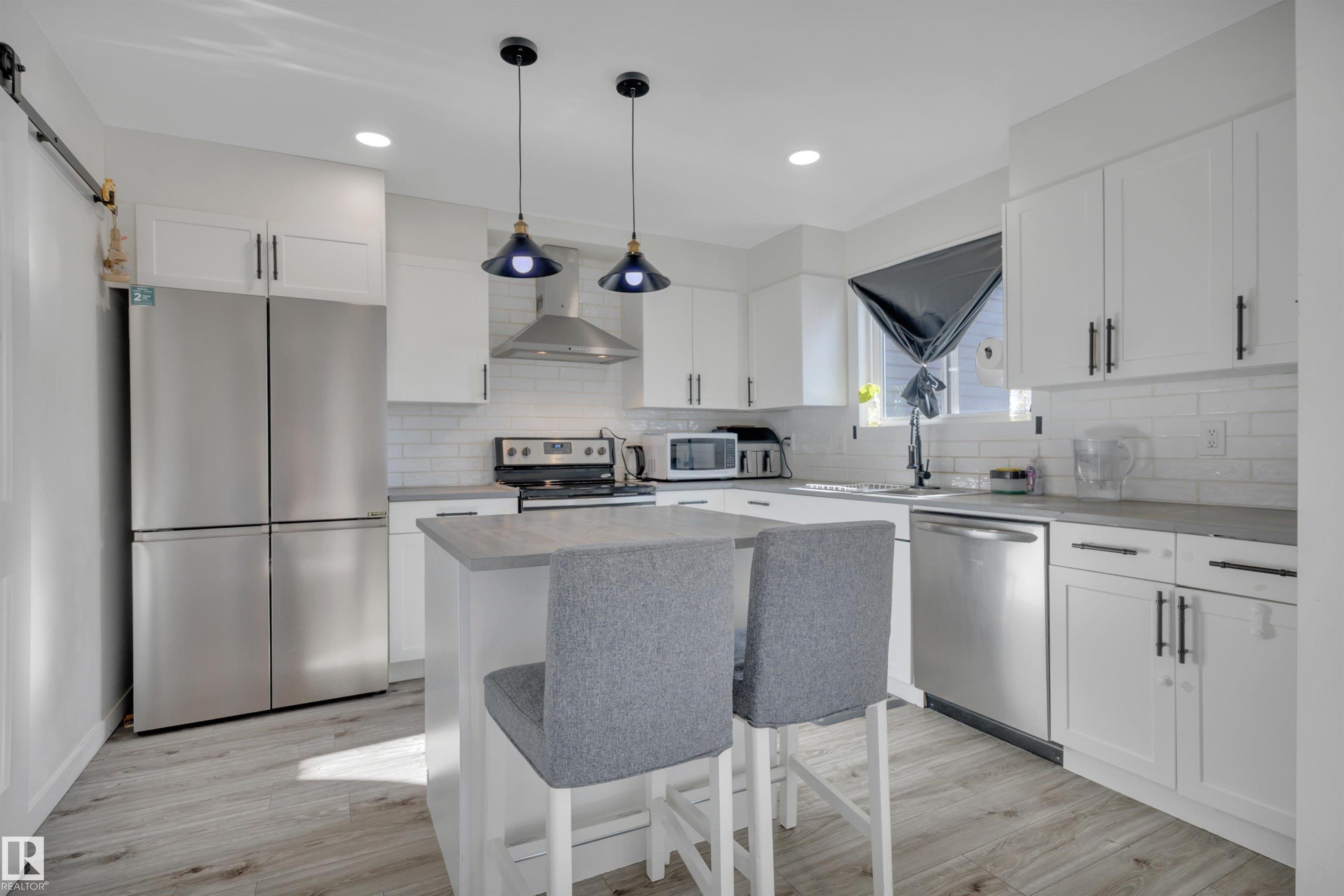 1714 LAKEWOOD Road S, E4476809, Alberta,