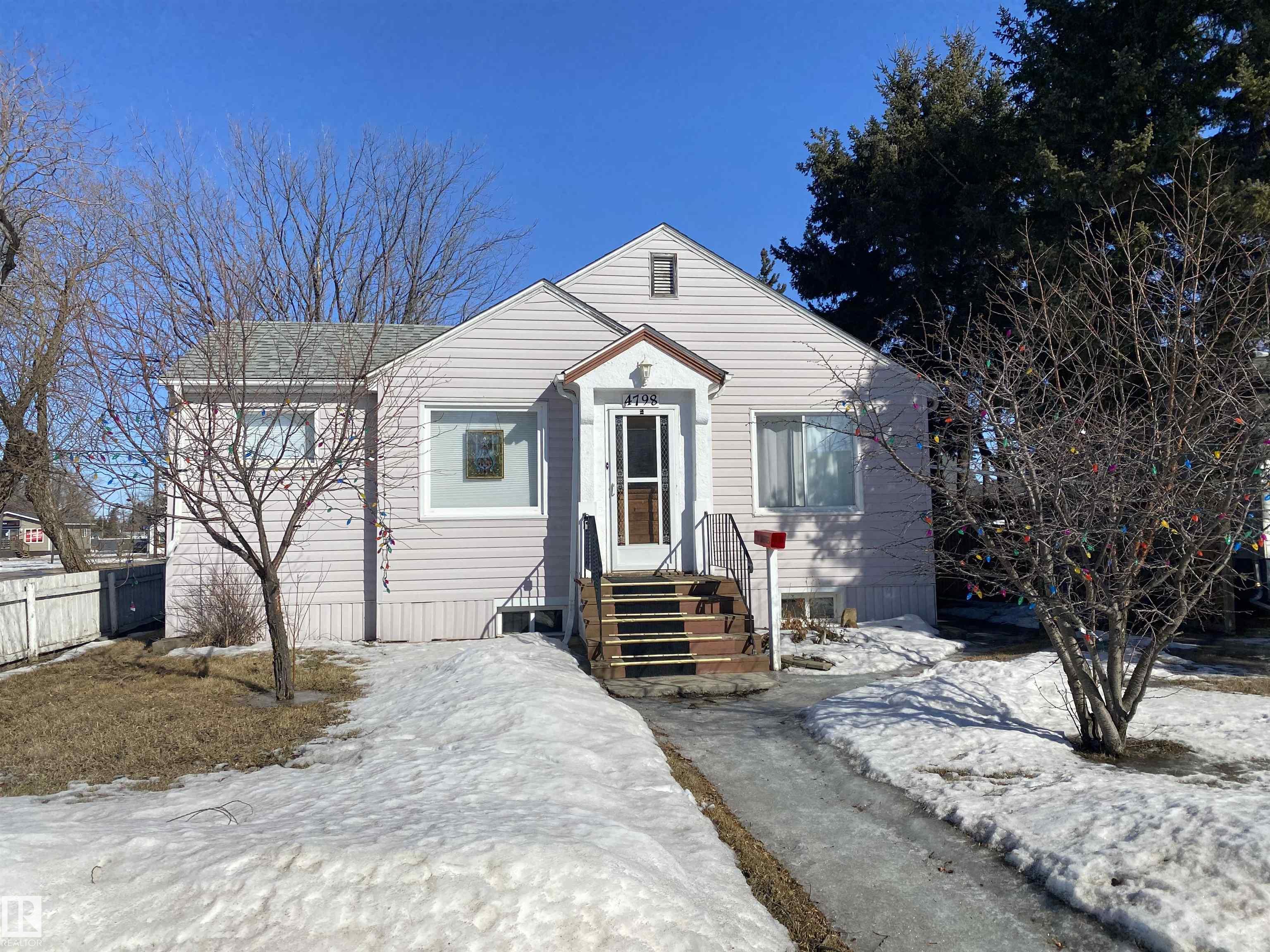 4798 49 Avenue, E4476837, Alberta,