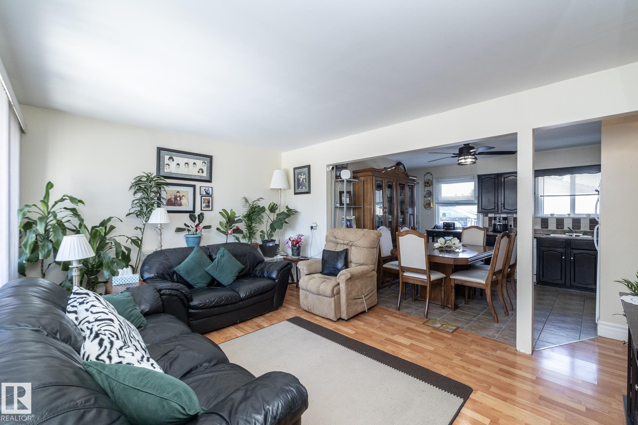 Fourth View of 9702 163 Street, Glenwood (Edmonton), Edmonton, Alberta, T5P 3M8