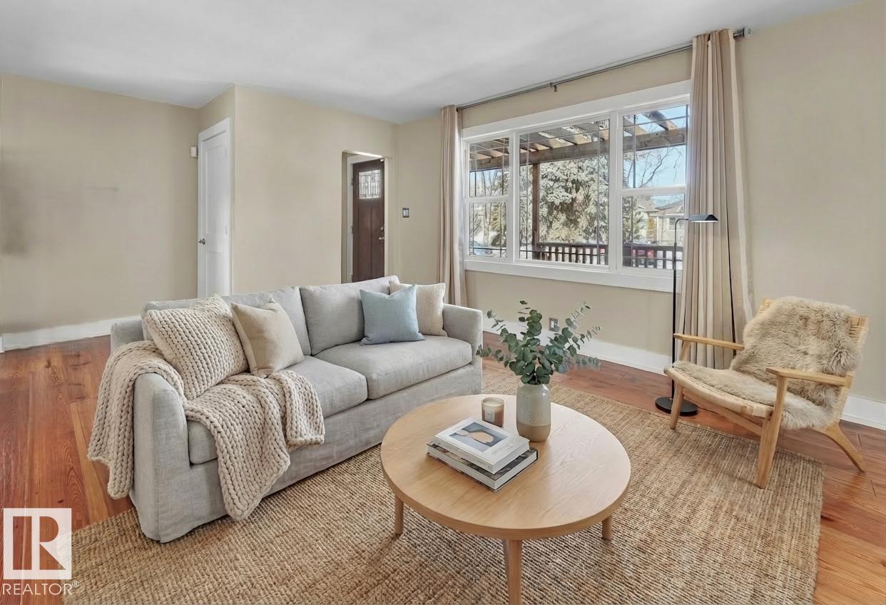 Fifth View of 11135 62 Avenue, Parkallen (Edmonton), Edmonton, Alberta, T6H 1N3