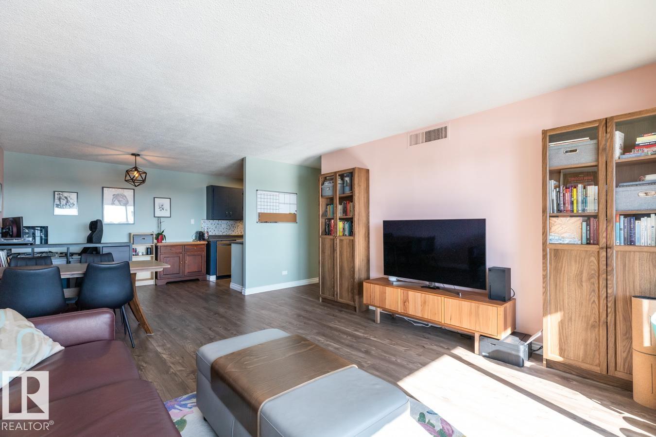 Fifth View of 1207 12303 JASPER Avenue, Wîhkwêntôwin, Edmonton, Alberta, T5N 3K7