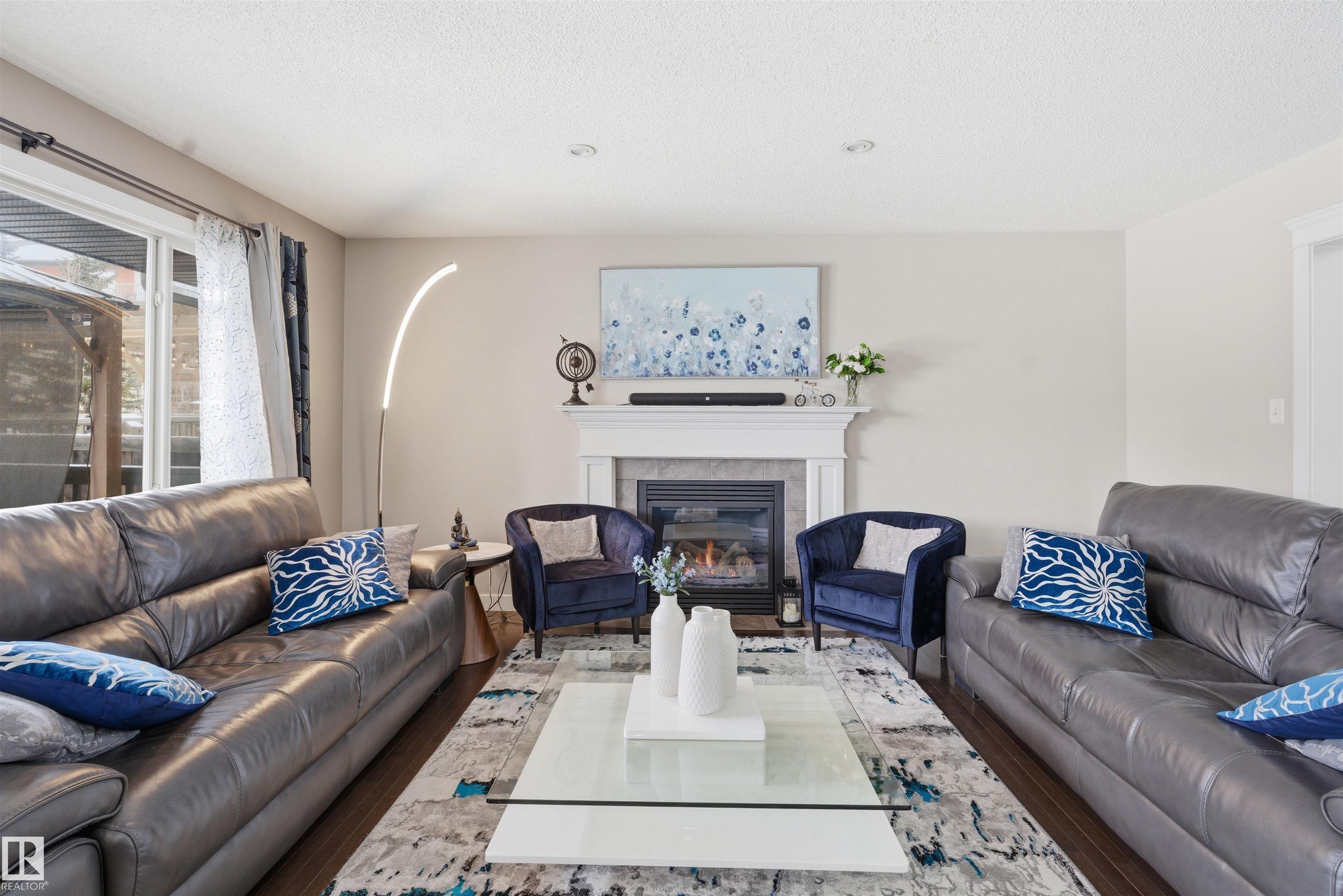 Third View of 467 Ainslie Crescent, Ambleside, Edmonton, Alberta, T6W 0H7