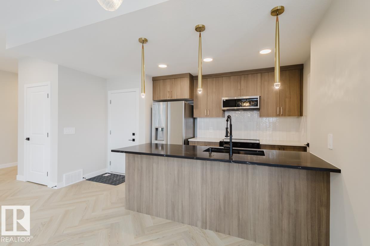 4 16231 19 Avenue, E4476984, Alberta,