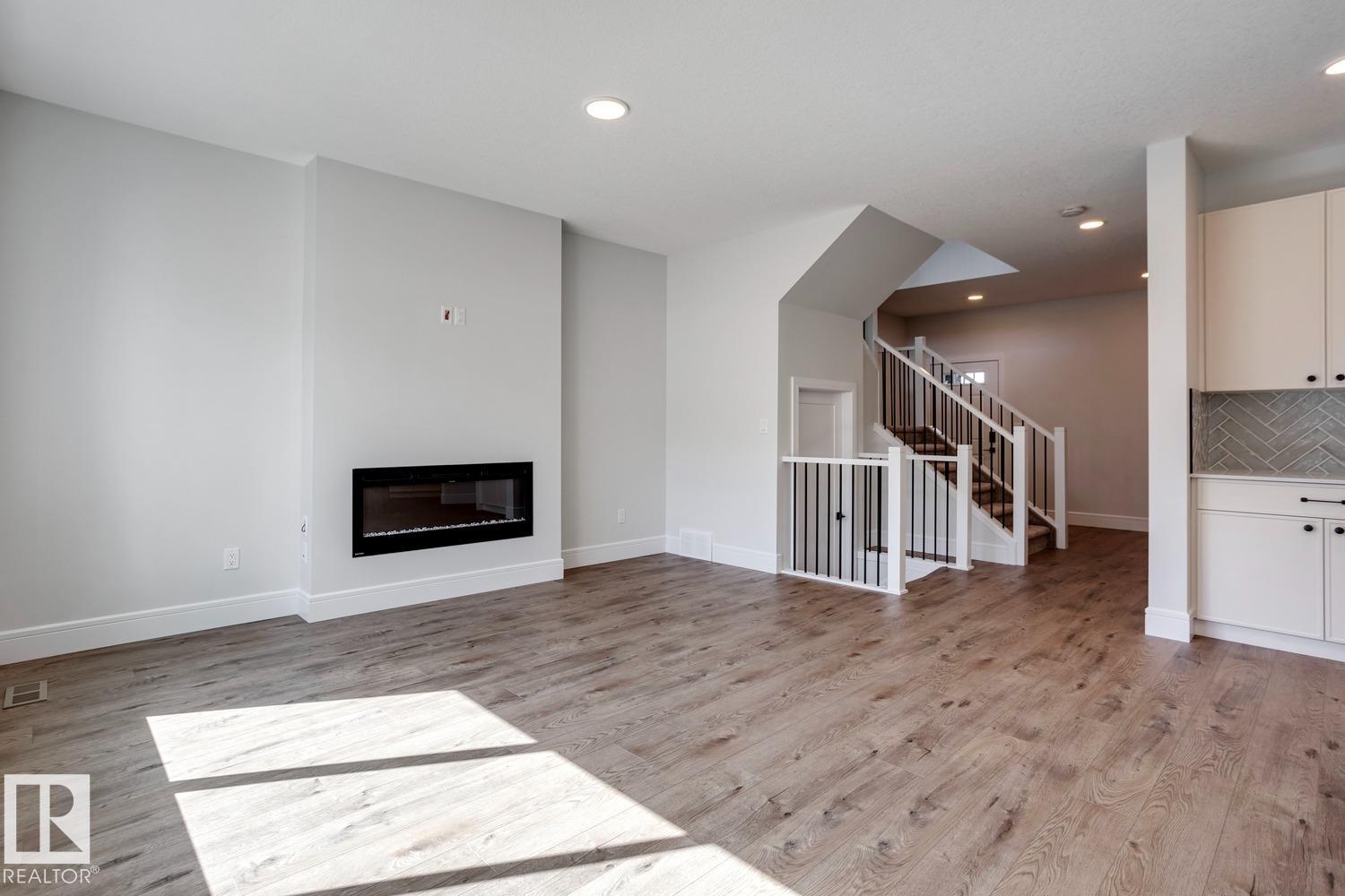 53 SUMAC Close, E4477082, Alberta,