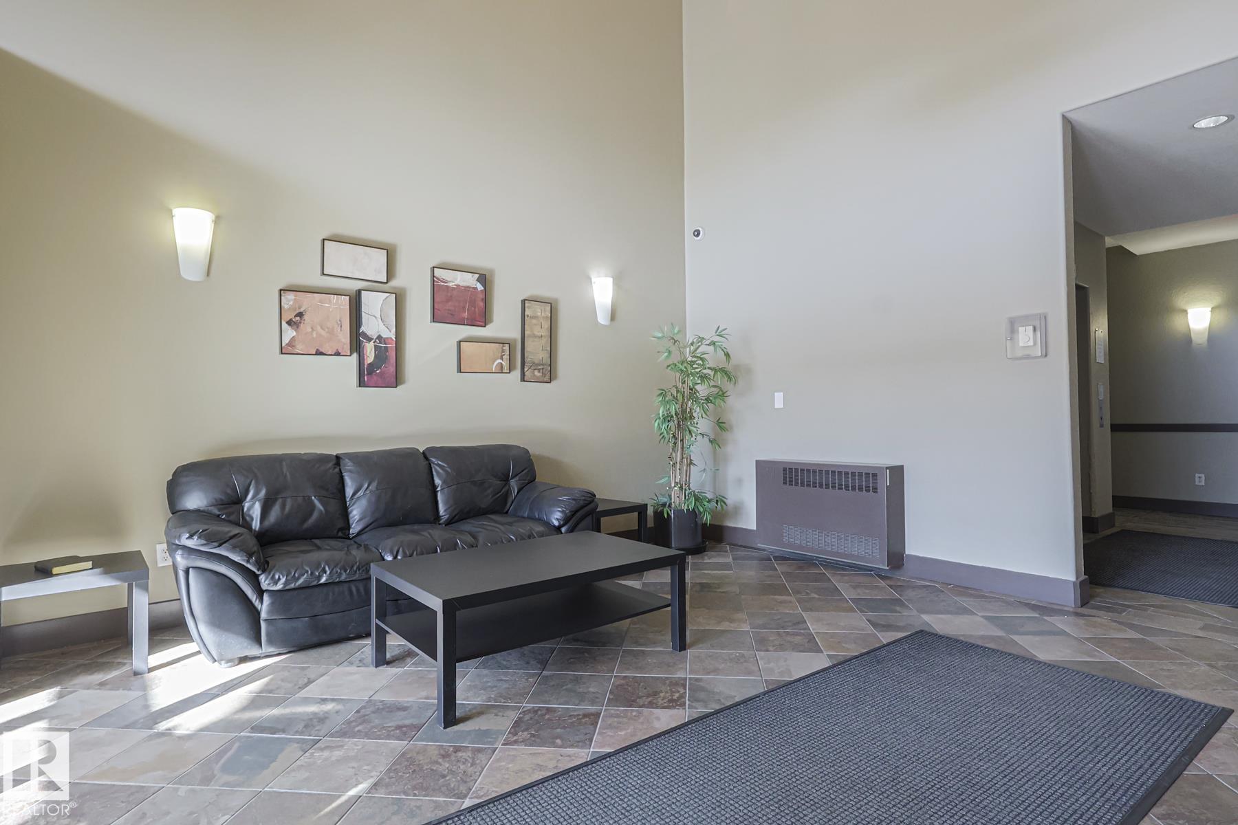 Fourth View of 105 2503 HANNA Crescent, Haddow, Edmonton, Alberta, T6R 0H1