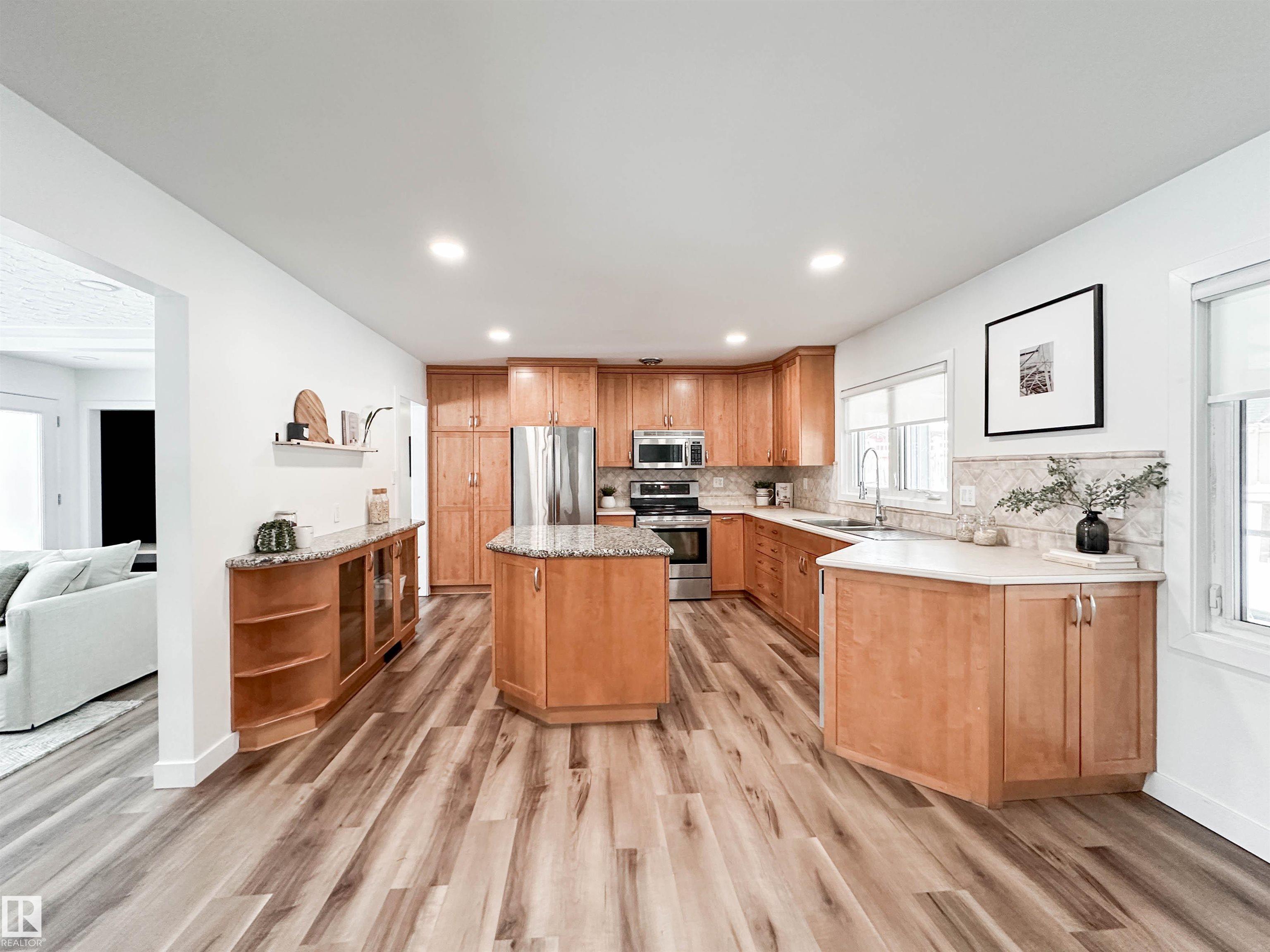 Third View of 4 BALMORAL Drive, Braeside, St. Albert, Alberta, T8N 0B8