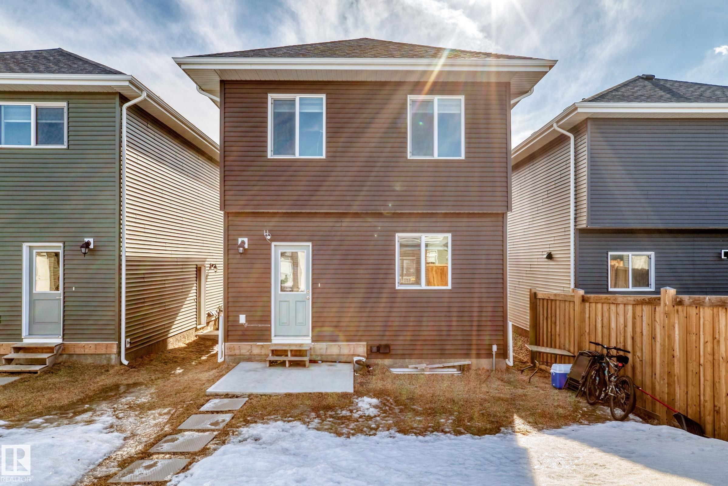 Third View of 572 GLENRIDDING RAVINE Drive, Glenridding Ravine, Edmonton, Alberta, T6W 4P1