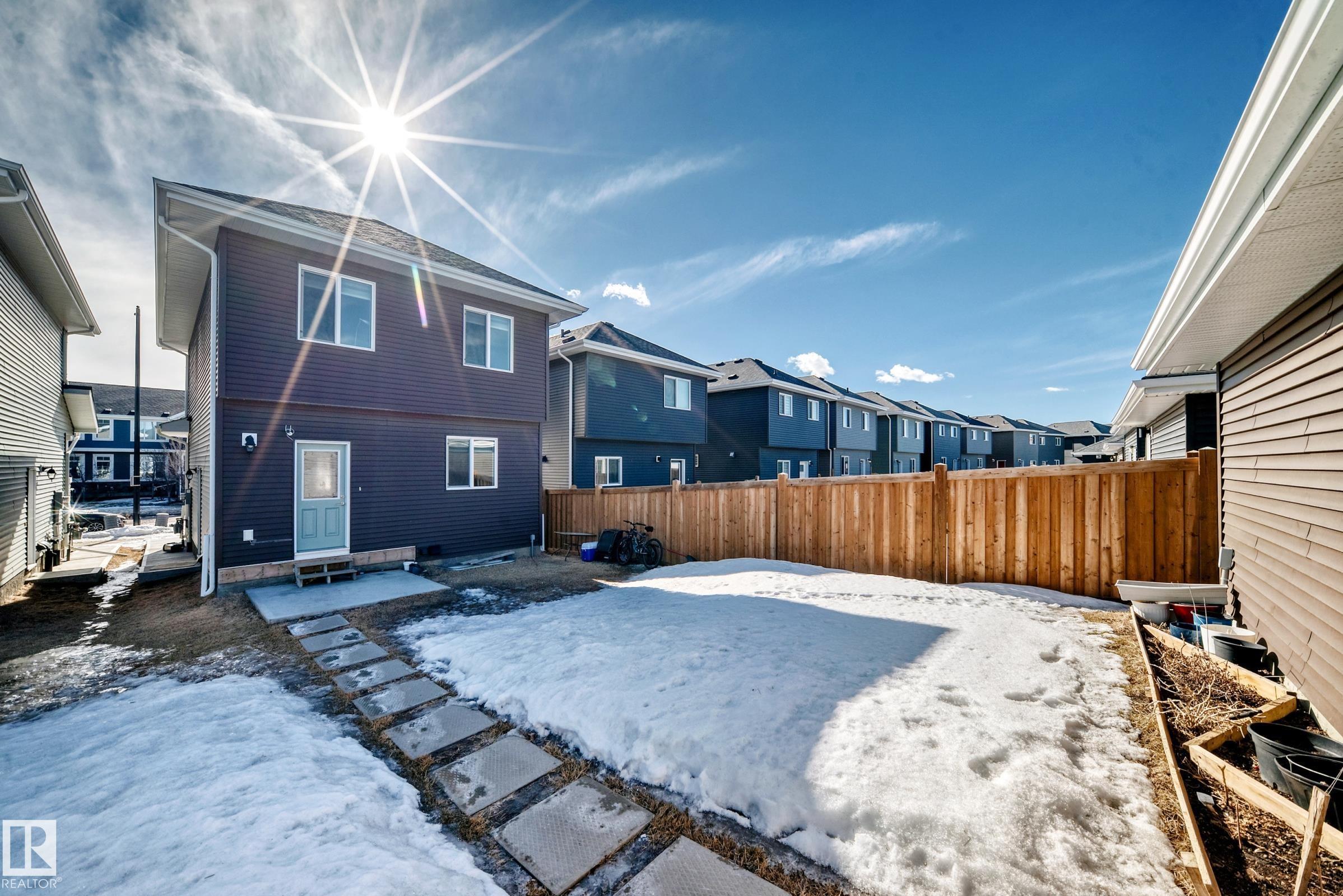 Fourth View of 572 GLENRIDDING RAVINE Drive, Glenridding Ravine, Edmonton, Alberta, T6W 4P1