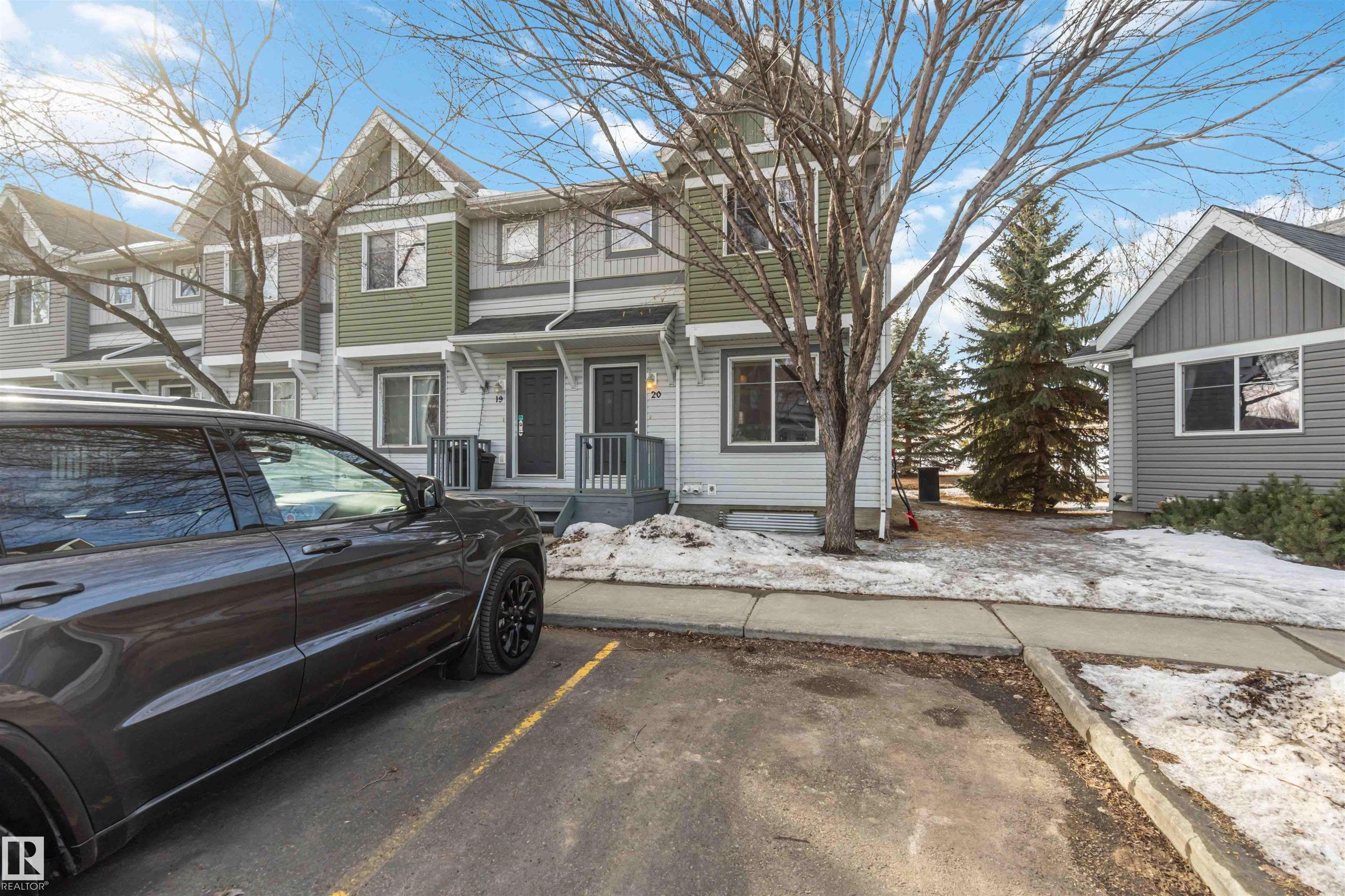 Third View of 20 1404 HERMITAGE Road, Canon Ridge, Edmonton, Alberta, T5A 0P5