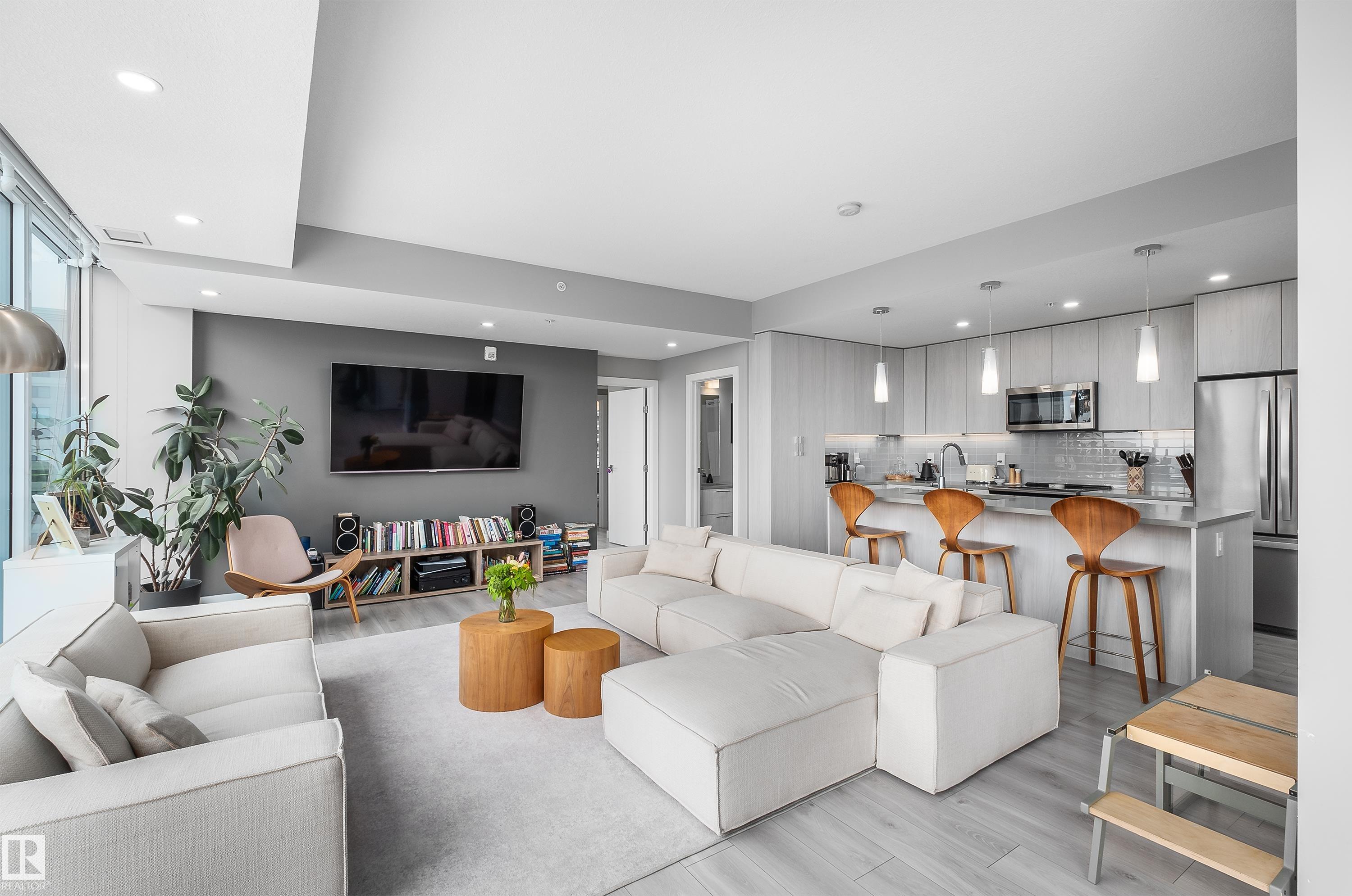 1700 10180 103 Street, E4477400, Alberta,