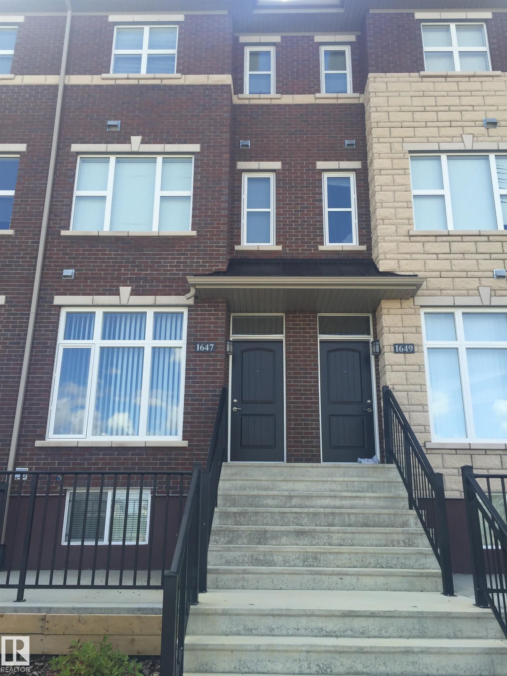 1649 CUNNINGHAM Way, E4477402, Alberta,