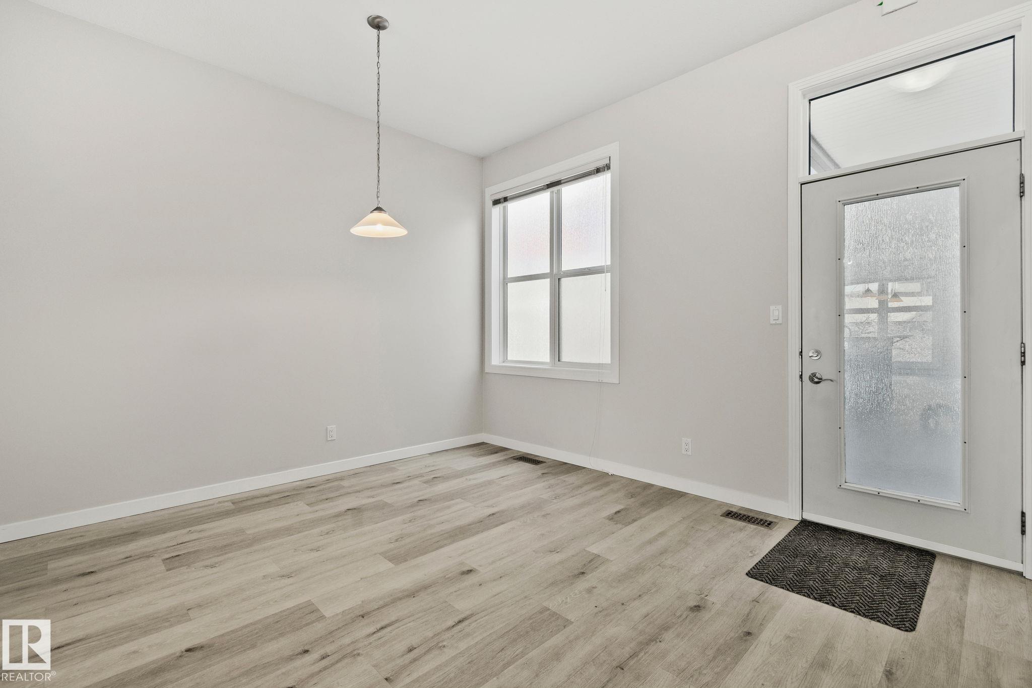 Fourth View of 423 10147 112 Street, Wîhkwêntôwin, Edmonton, Alberta, T5K 1M1