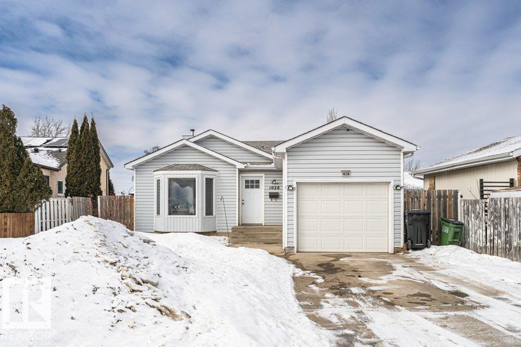 1028 45 Street, E4477660, Alberta,