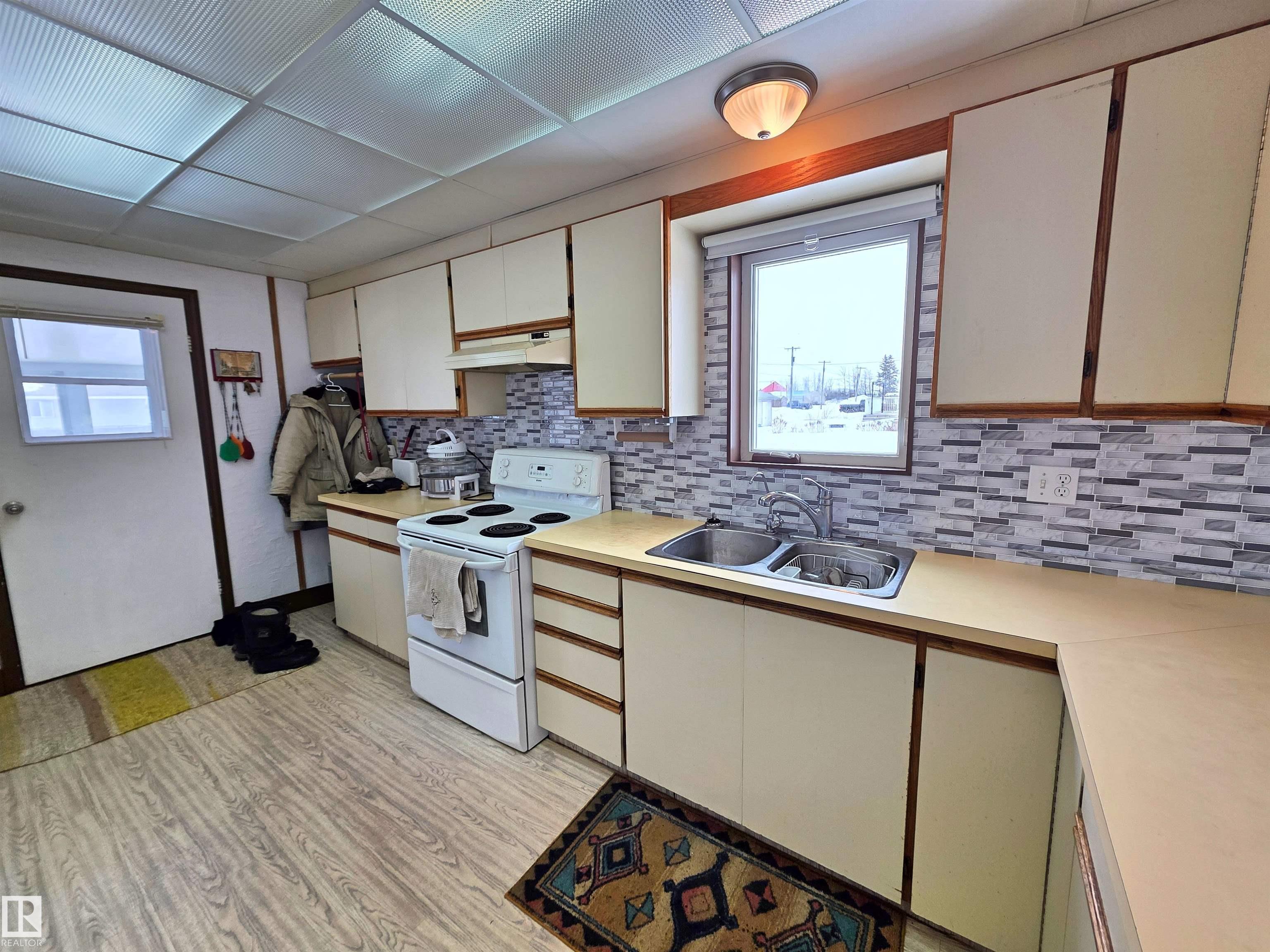 Second View of 3602-3605 Main Street, Mallaig, Mallaig, Alberta, T0A 2K0