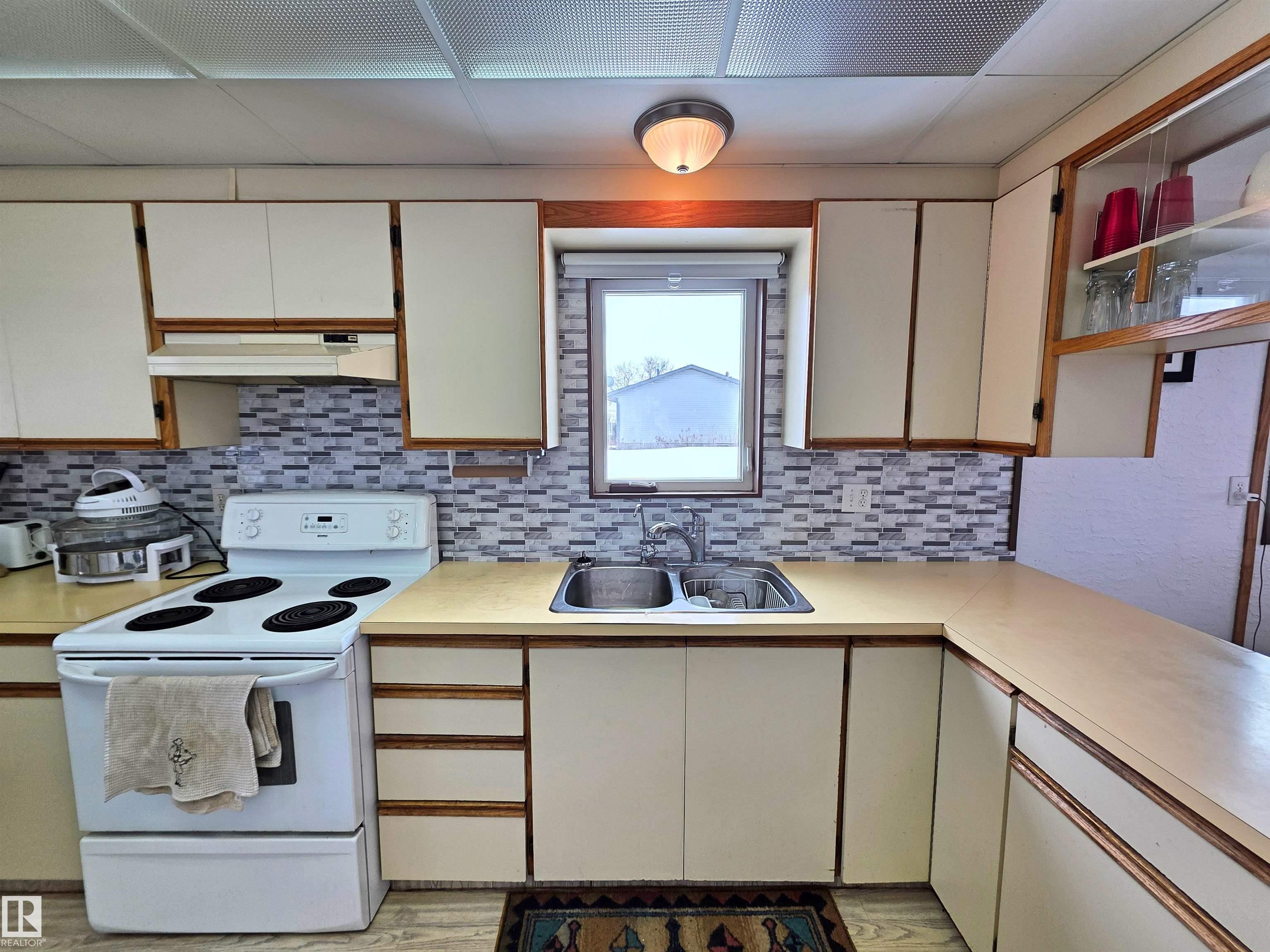 Third View of 3602-3605 Main Street, Mallaig, Mallaig, Alberta, T0A 2K0