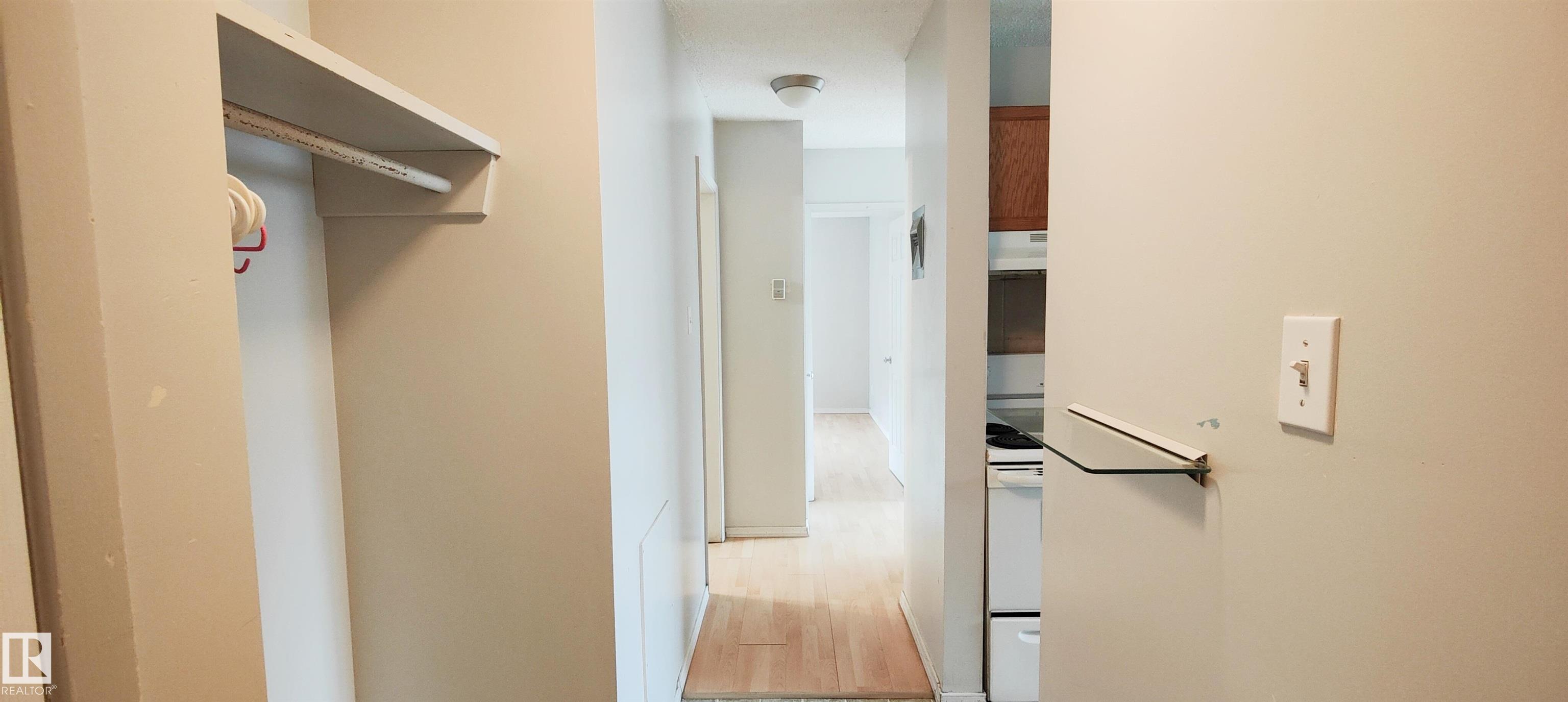 Third View of 207 10815 83 Avenue, Garneau, Edmonton, Alberta, T6E 2E6