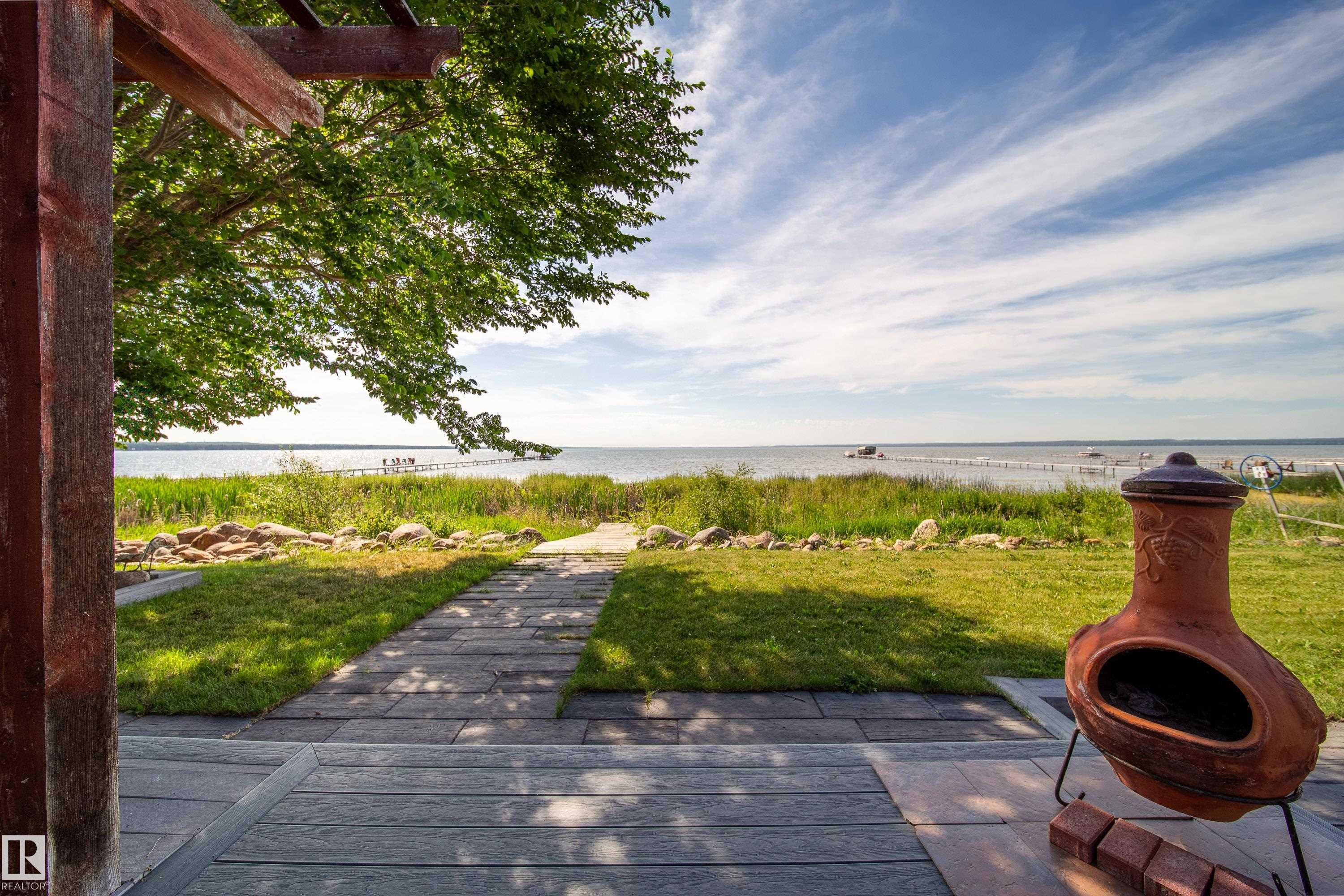 103 Argentia Beach, E4477895, Alberta,