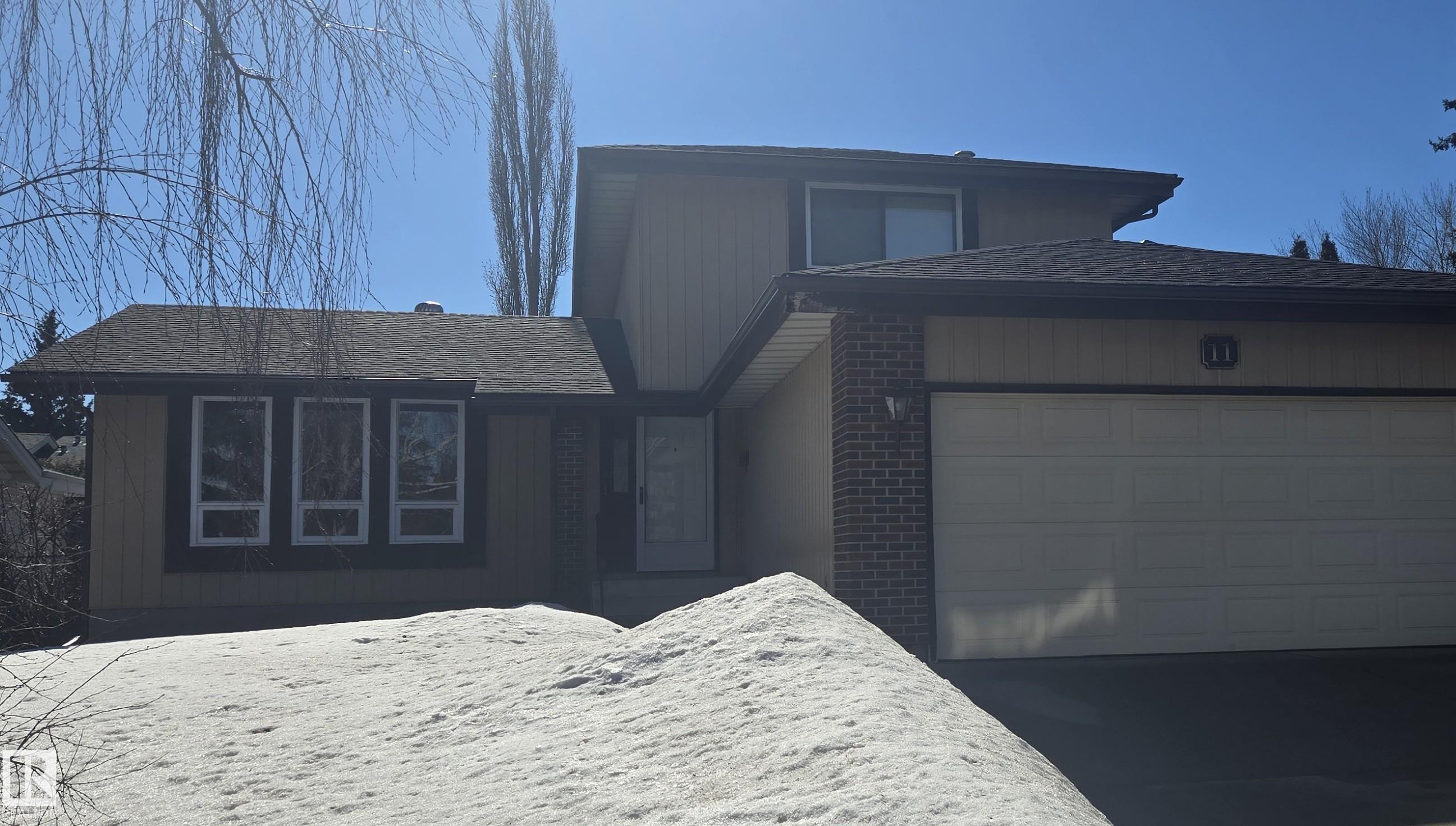 11 WOODLAKE ROAD, E4477959, Alberta,