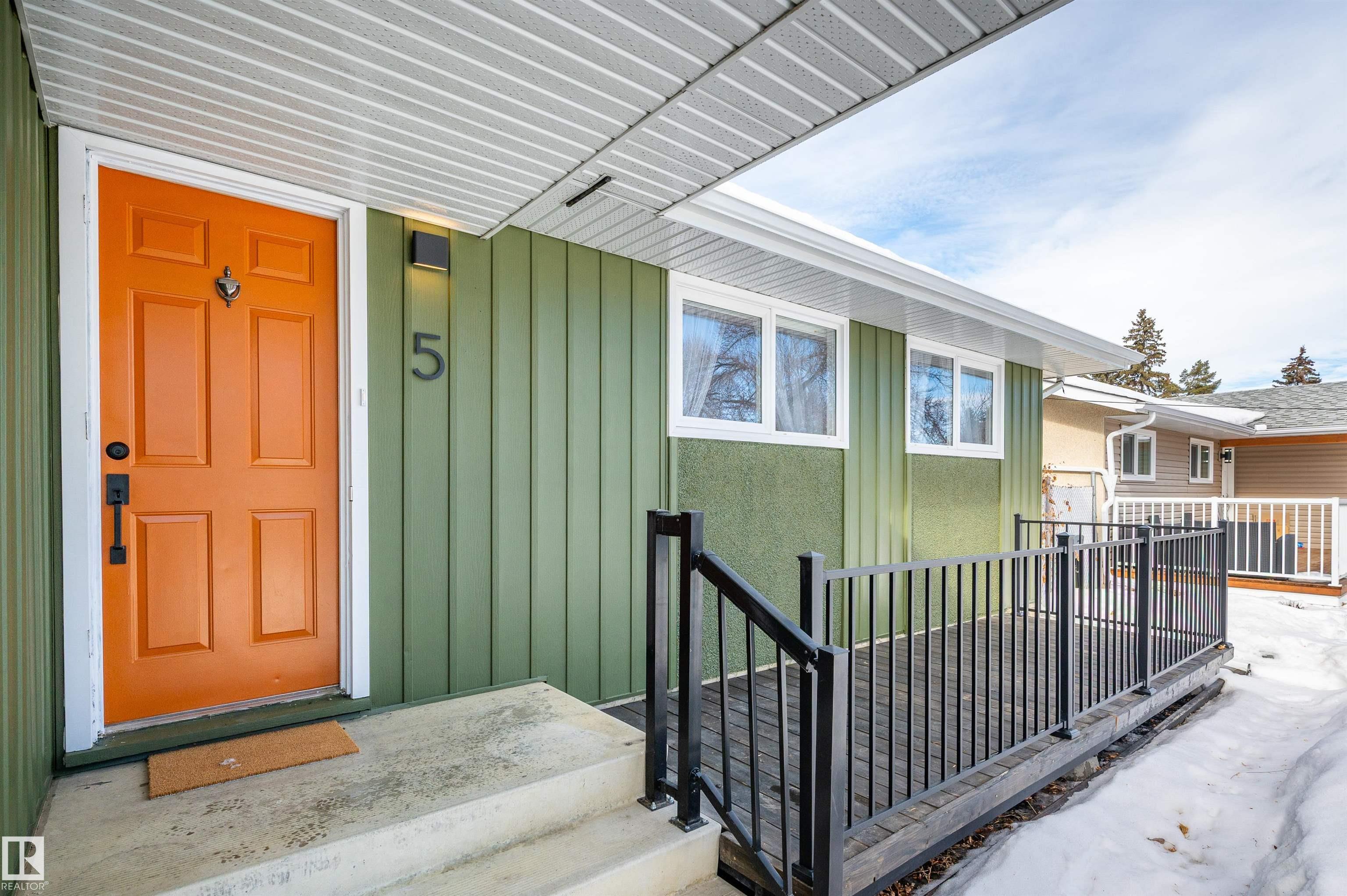 5 LAROSE Drive, E4477997, Alberta,