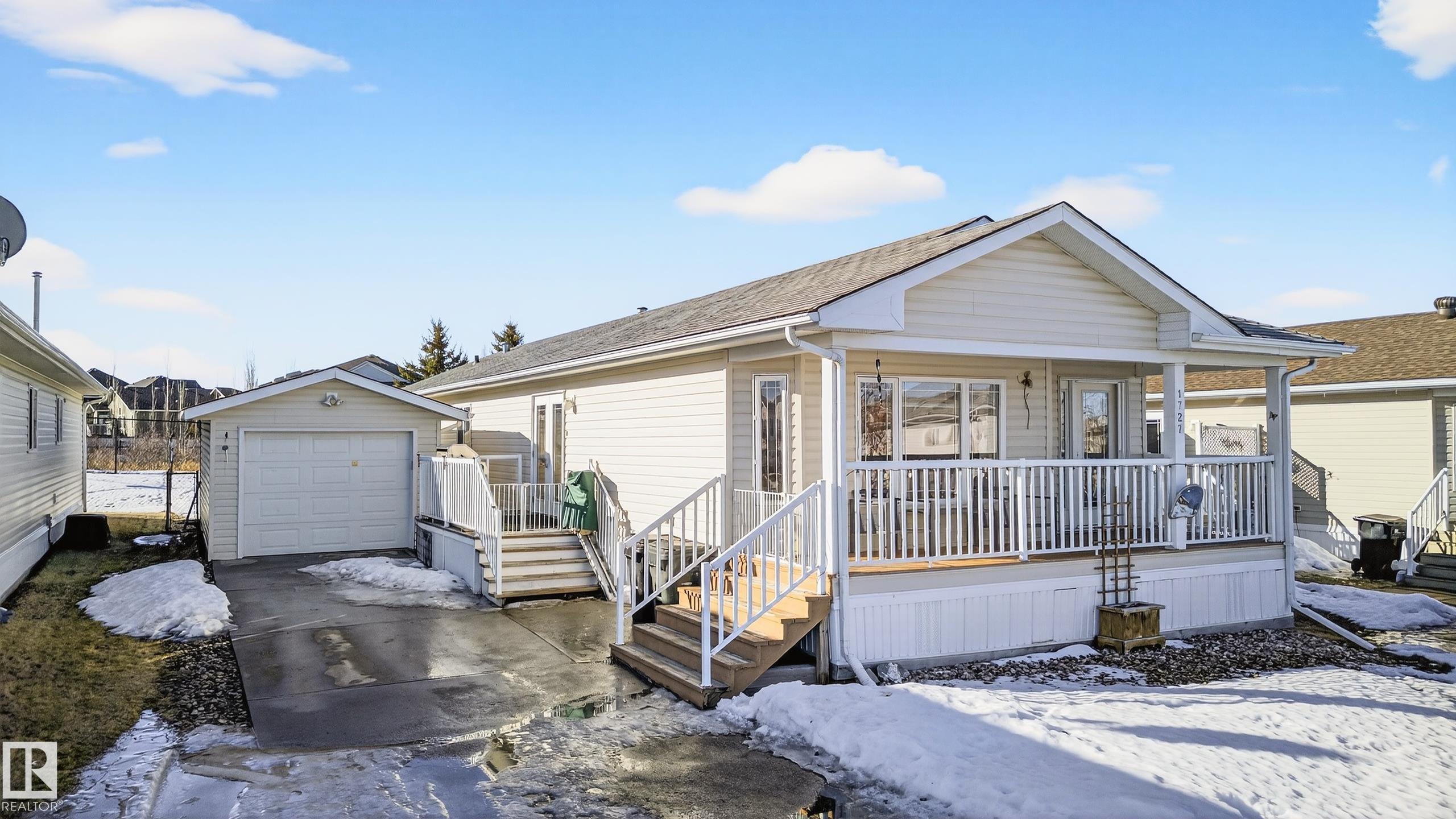 Second View of 1727 Jubilee Loop, Jubilee Landing, Sherwood Park, Alberta, T8H 2N6